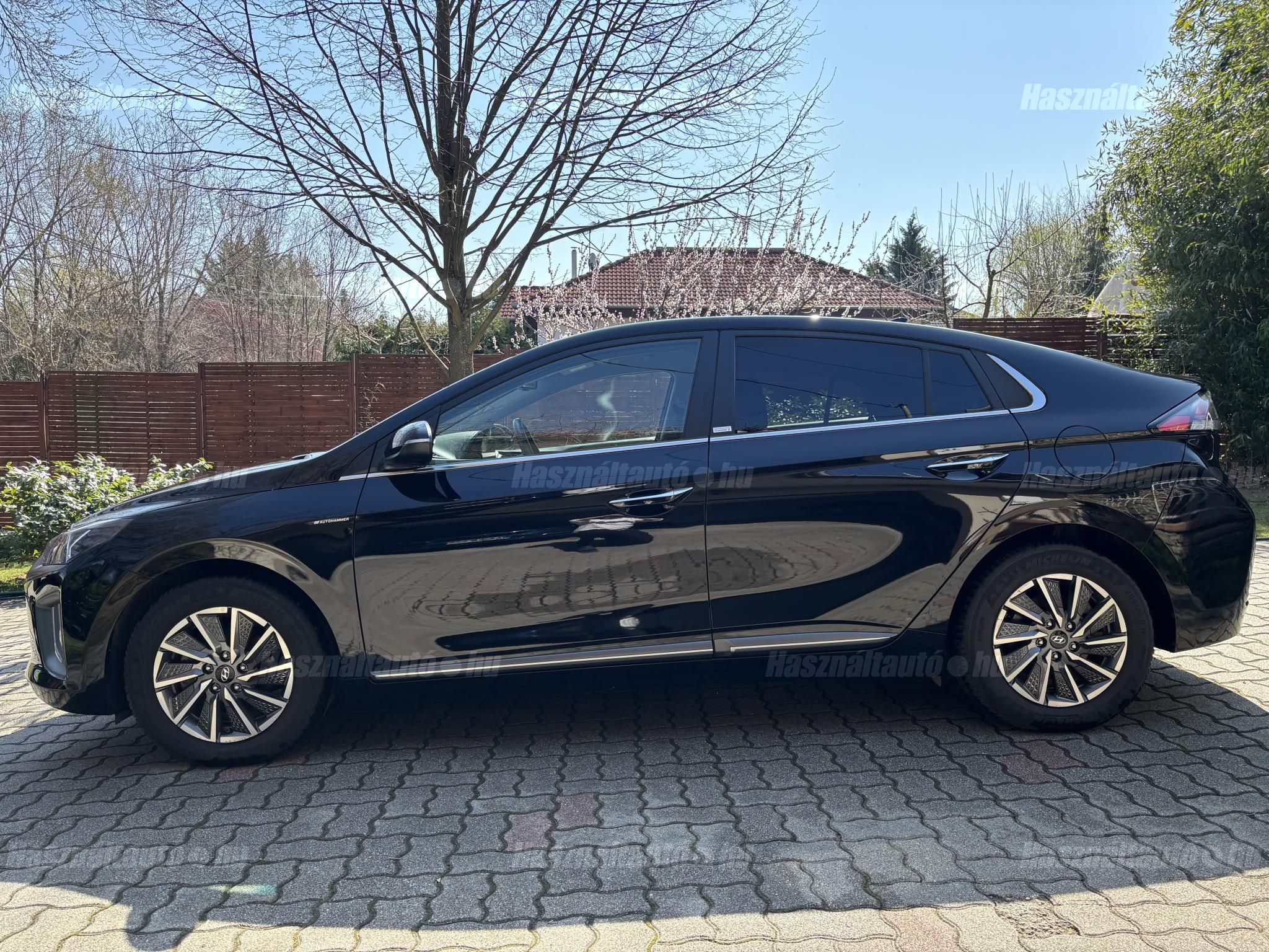 HYUNDAI IONIQ 2022/5 - 1