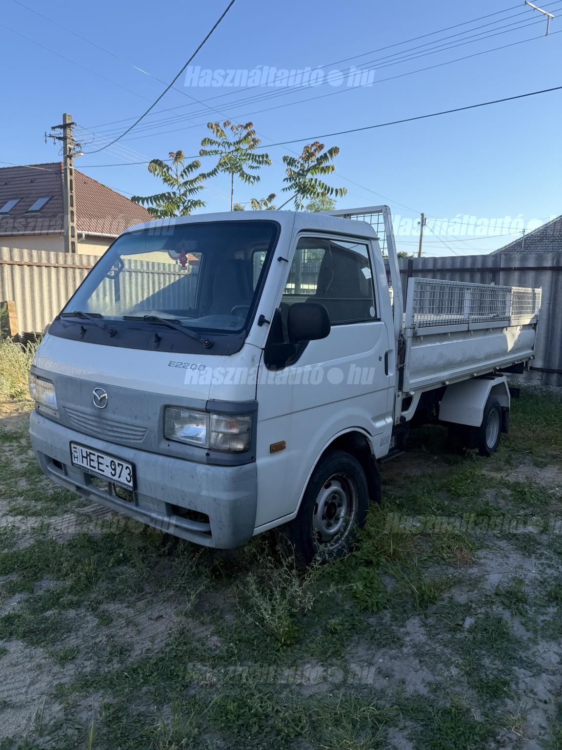 MAZDA E 2200 2000/4 - 1