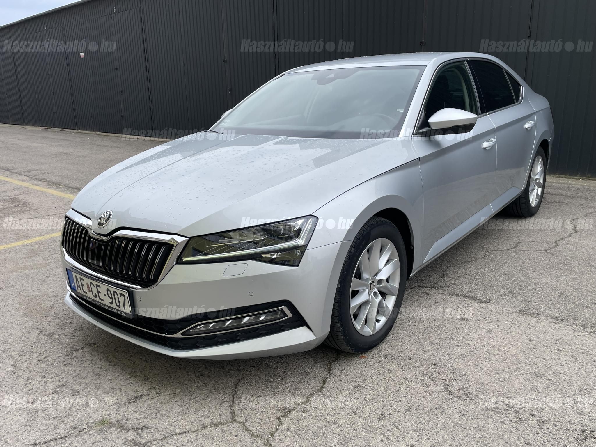 SKODA SUPERB 2023/6 - 1