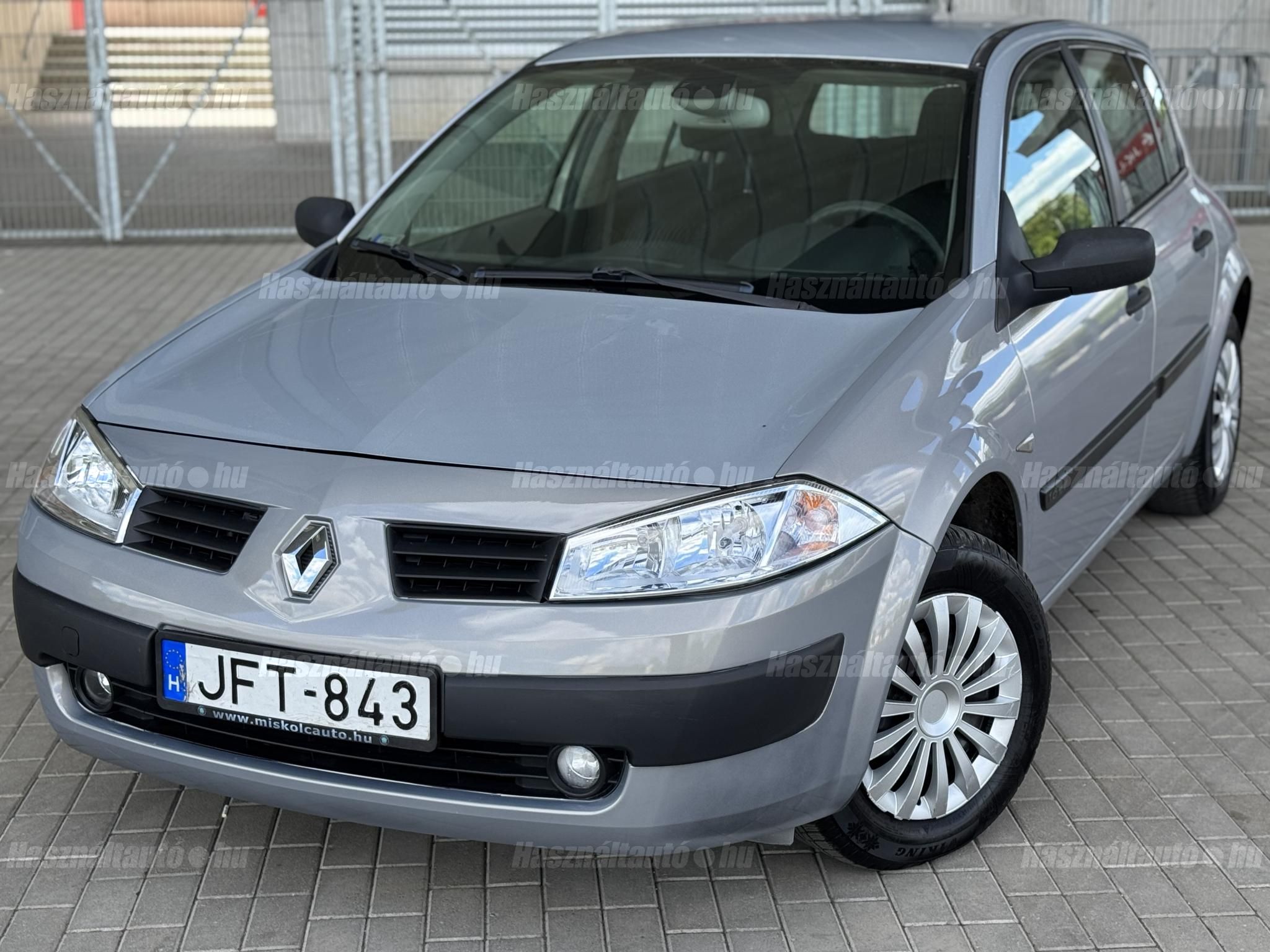 RENAULT MEGANE 2004/10 - 1