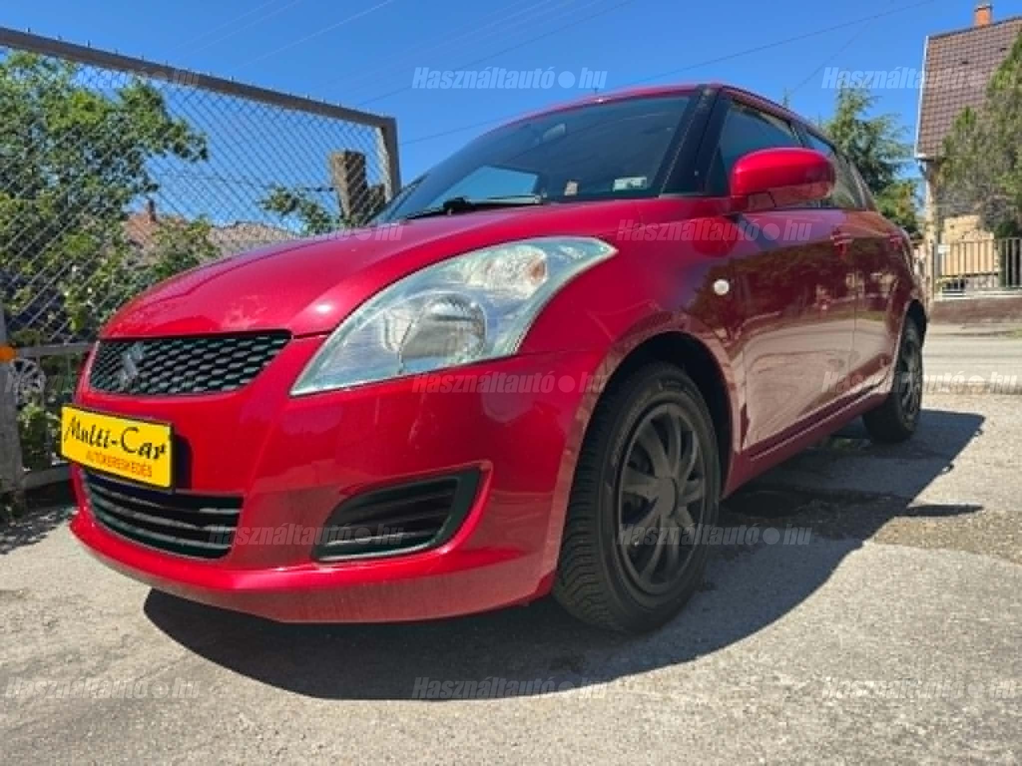SUZUKI SWIFT 2010/9 - 1