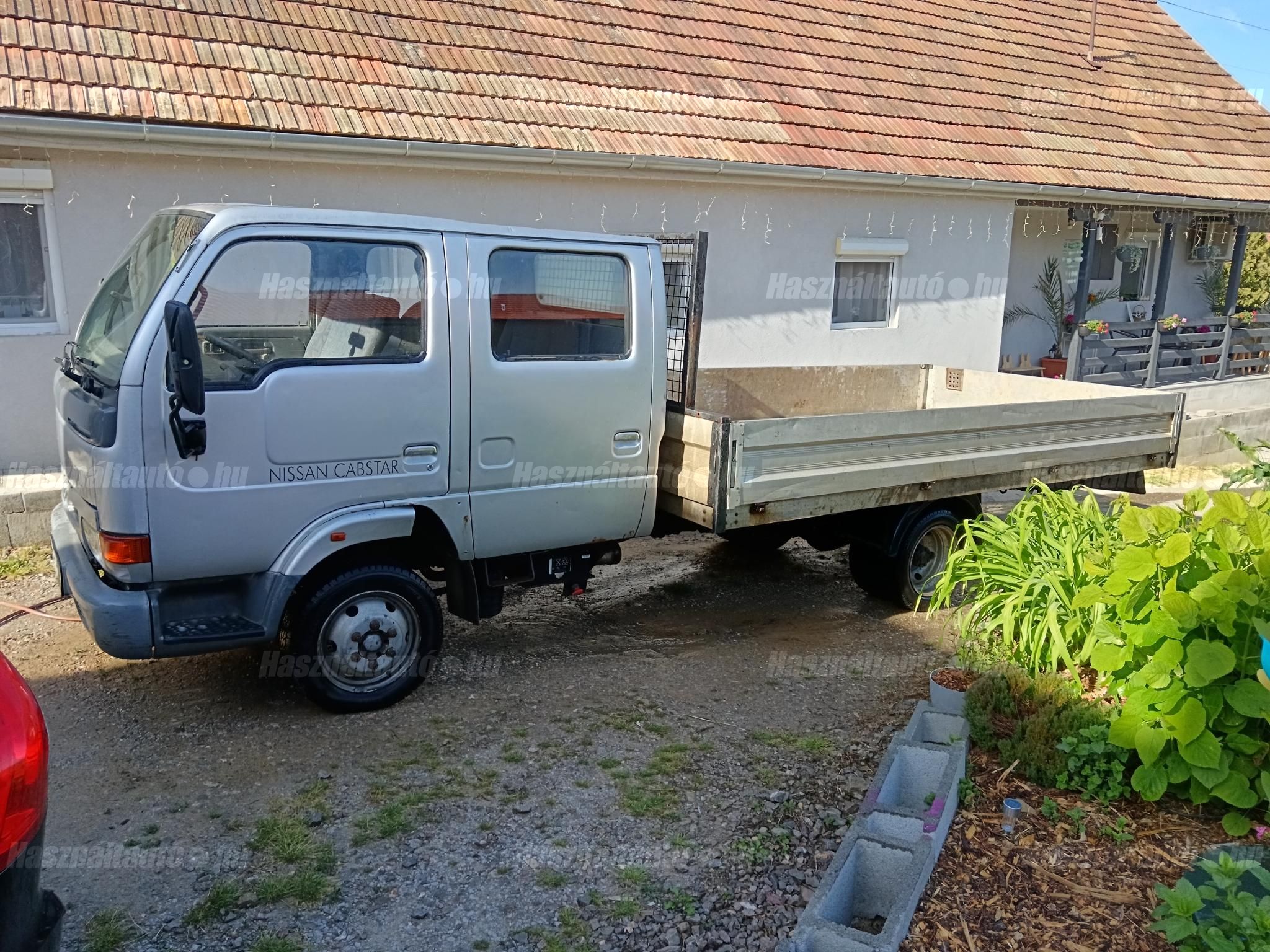 NISSAN CABSTAR 2001/3 - 1