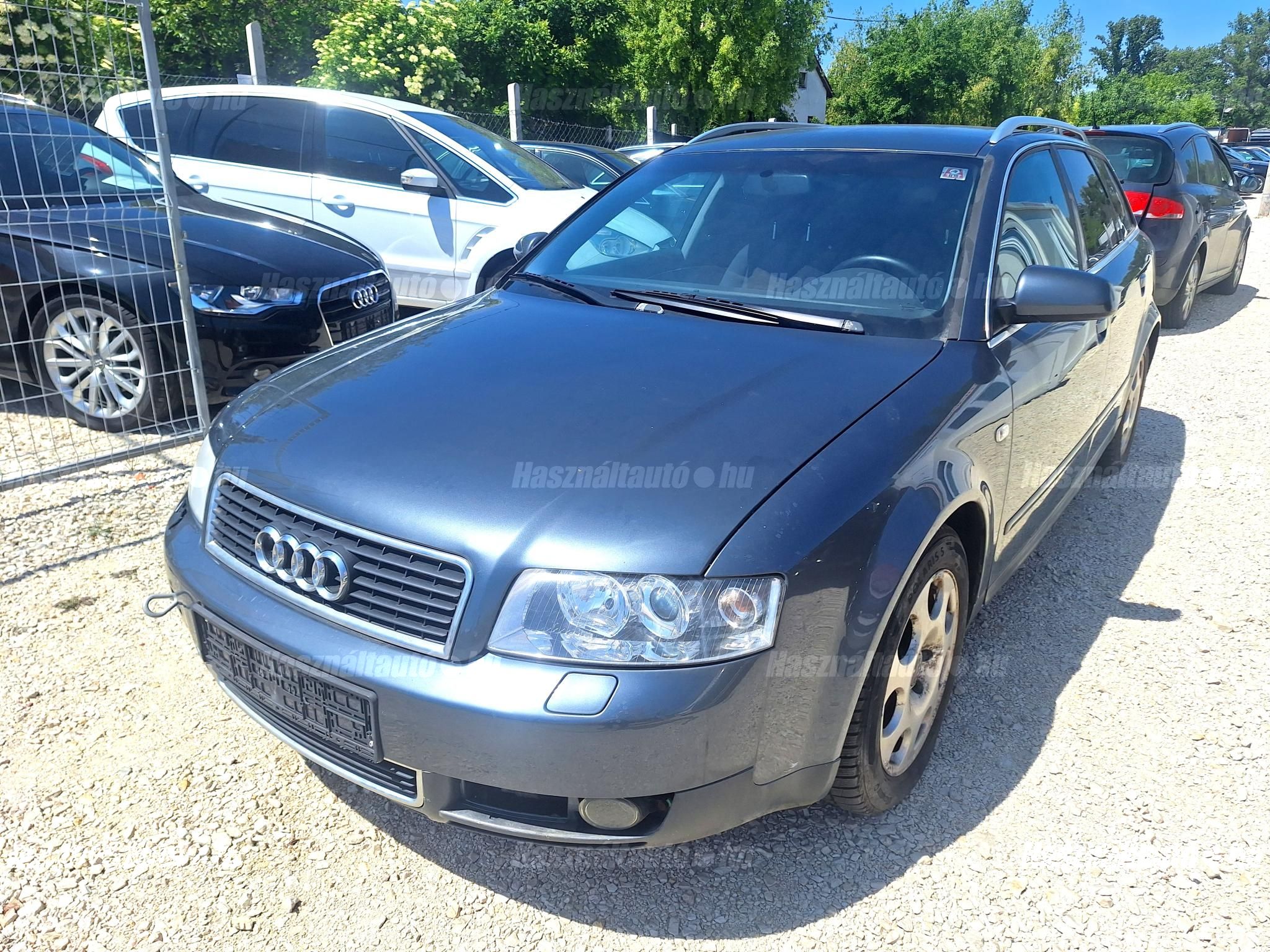 AUDI A4 2003/6 - 1