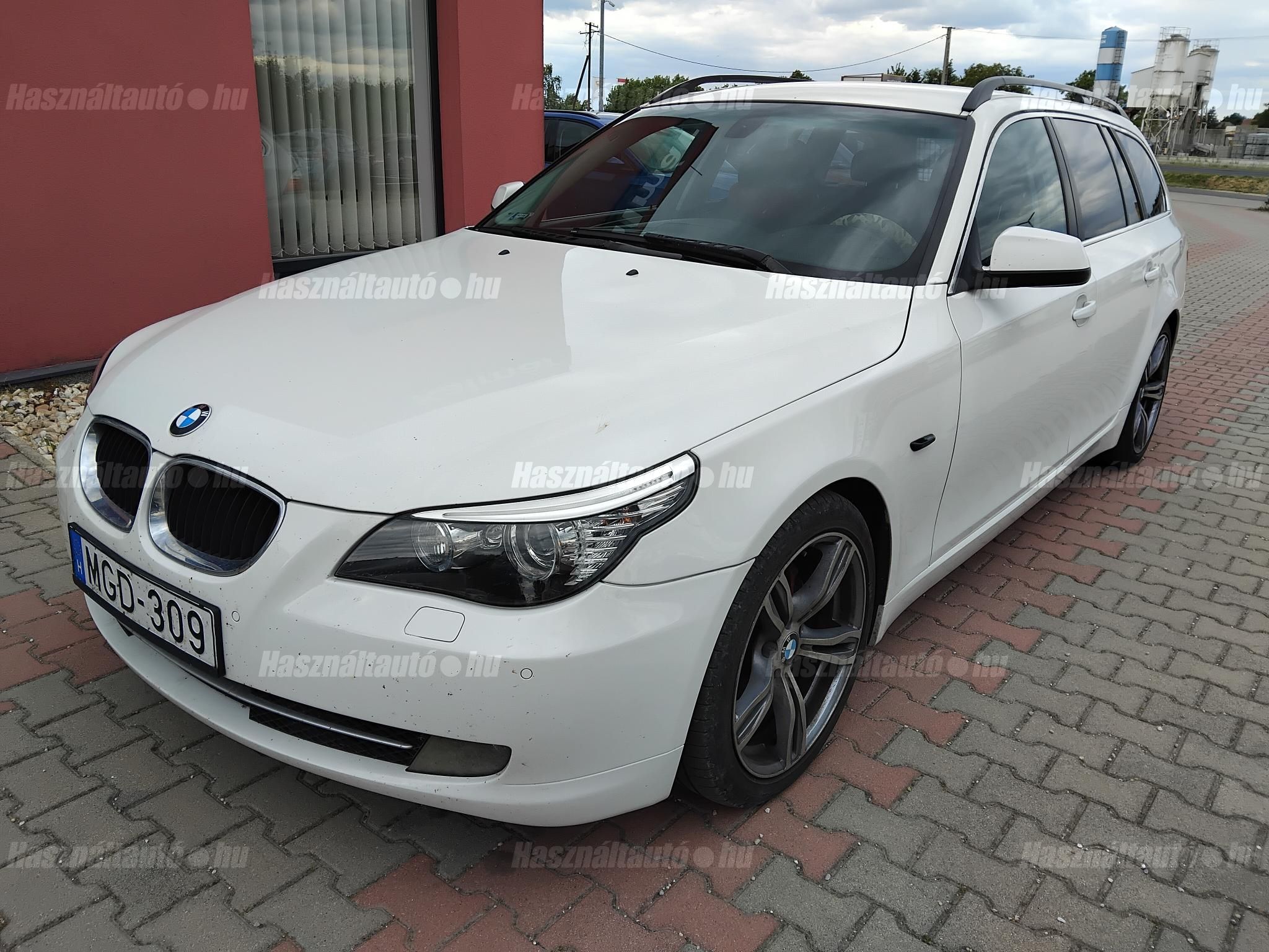 BMW 520 2010/2 - 1