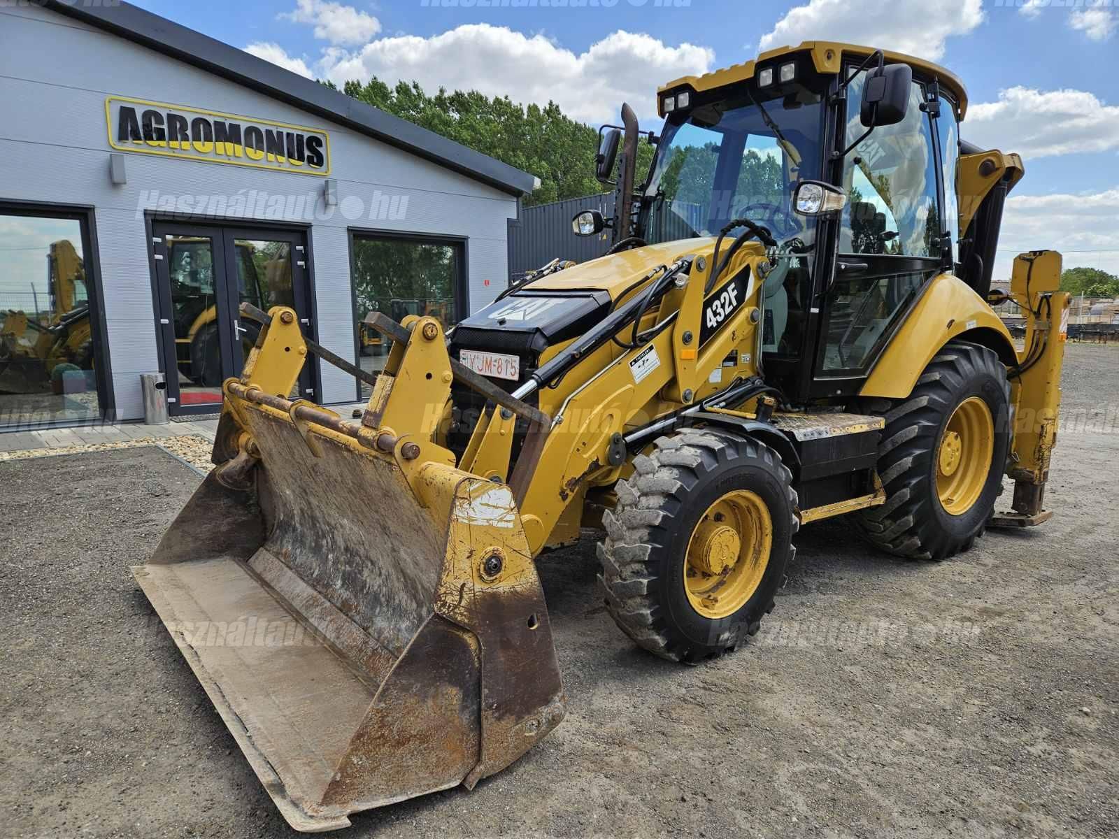 CATERPILLAR 2014 - 1