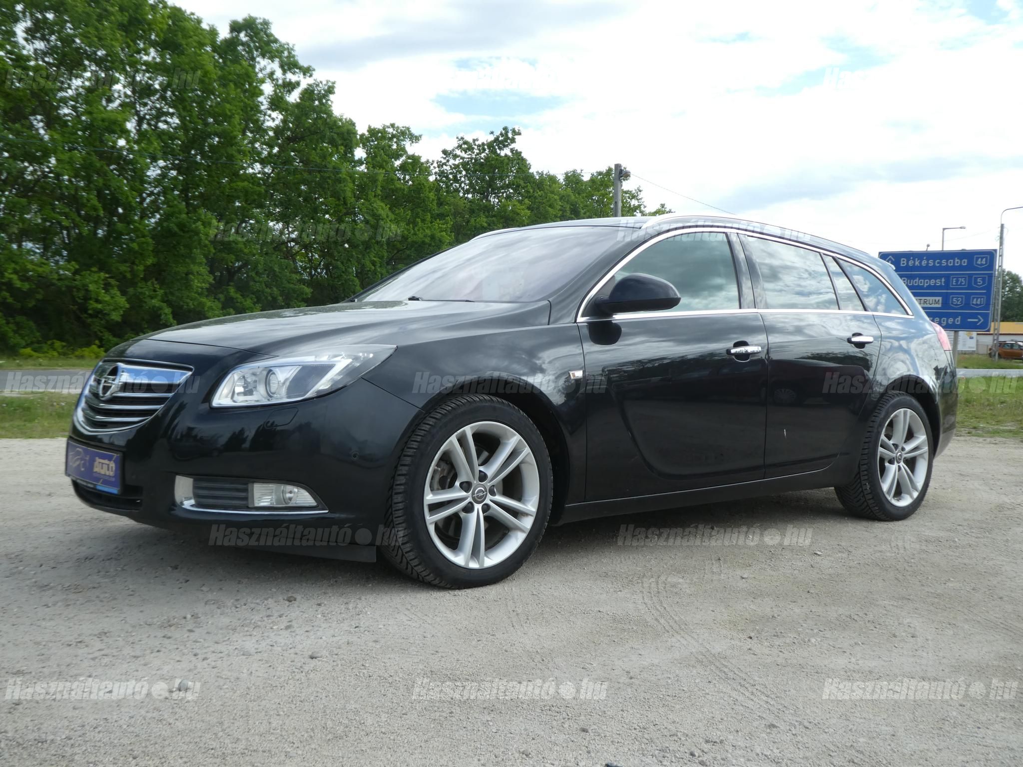 OPEL INSIGNIA 2011/4 - 1