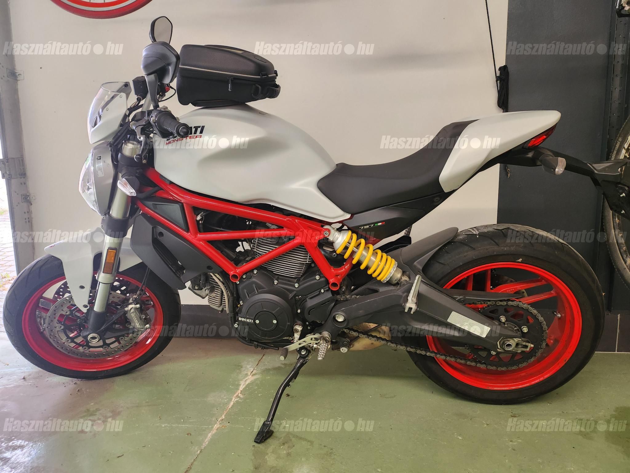 DUCATI MONSTER 797 2019/3 - 1