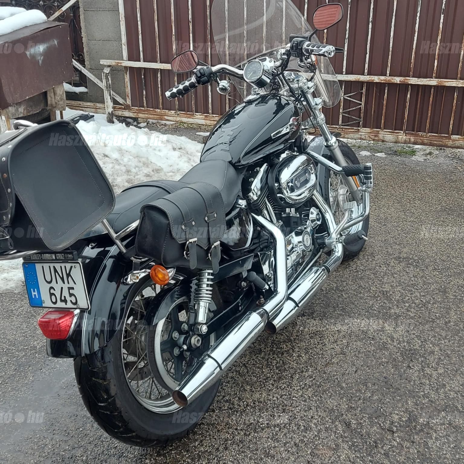HARLEY-DAVIDSON SPORTSTER 1200 CUSTOM 2014 - 1