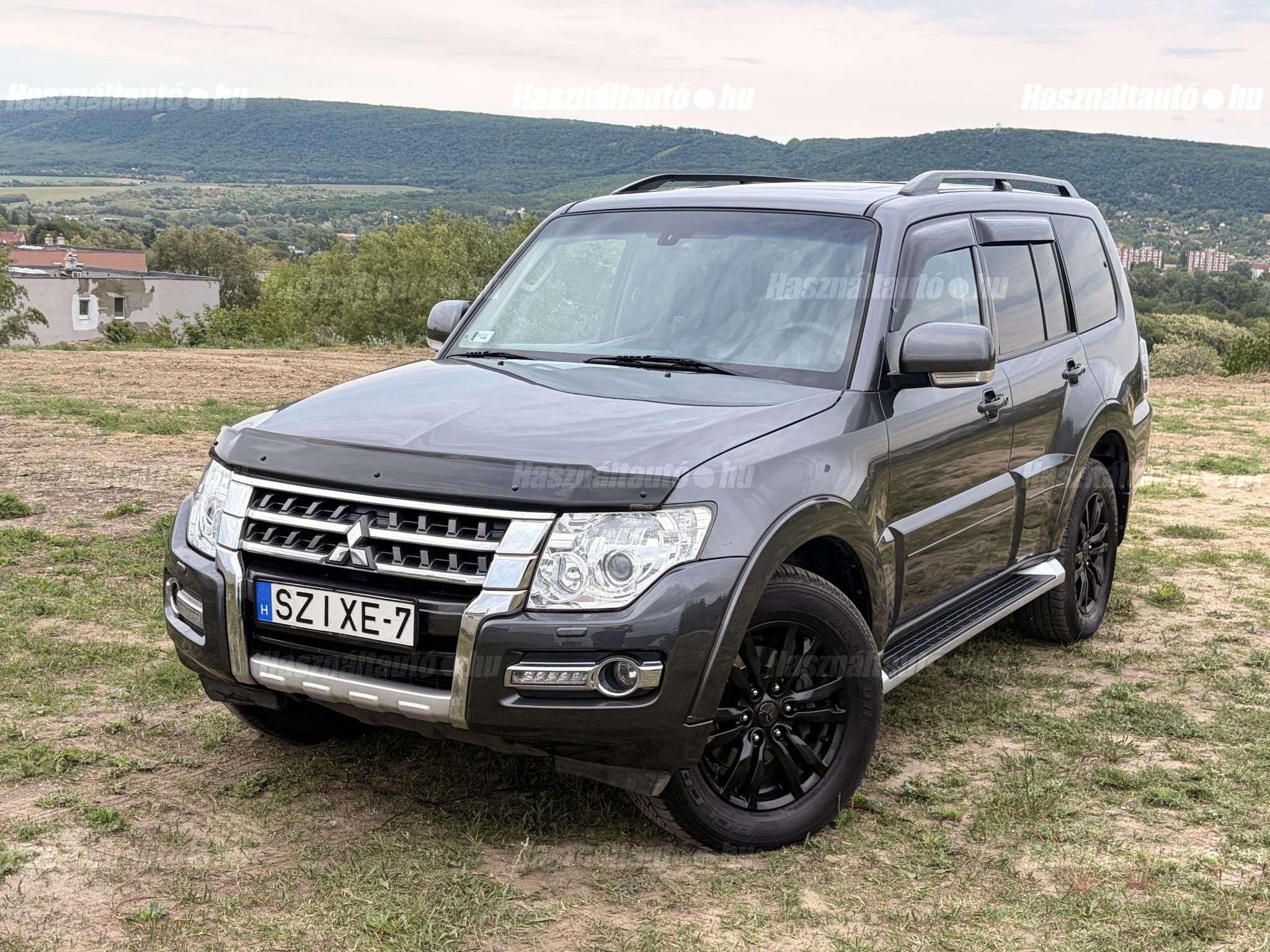 MITSUBISHI PAJERO 2018/12 - 1
