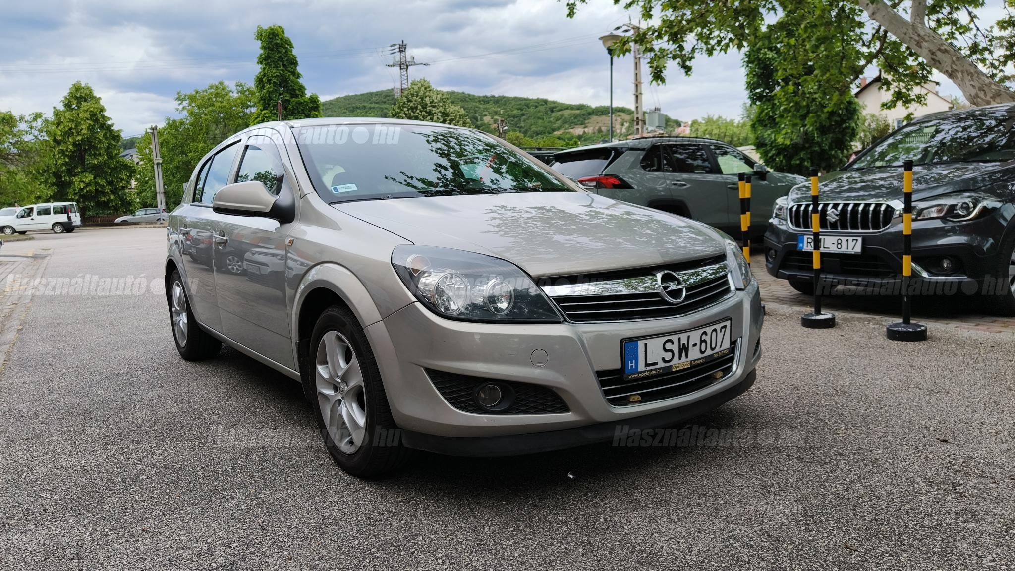 OPEL ASTRA H 2010/10 - 1