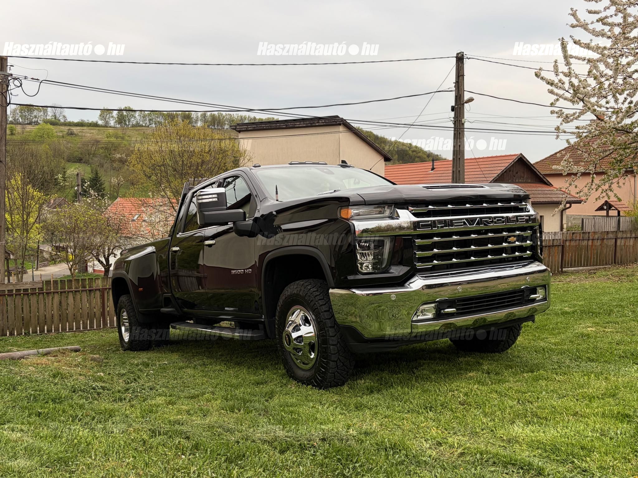 CHEVROLET SILVERADO 2023/1 - 1