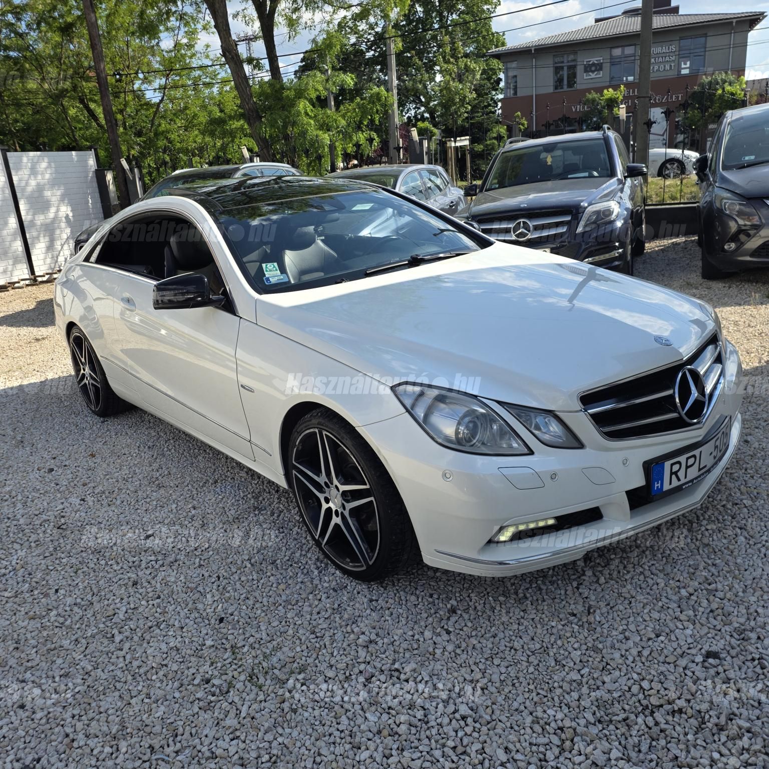 MERCEDES-BENZ E 250 2010/11 - 1