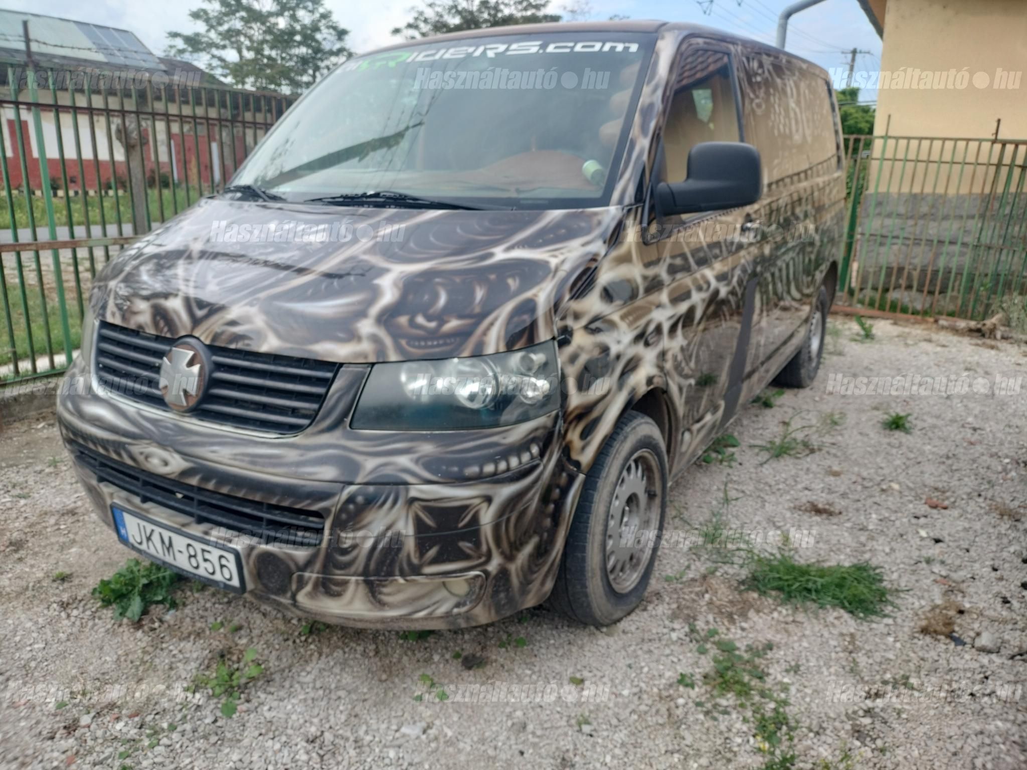 VOLKSWAGEN TRANSPORTER T5 2004 - 1