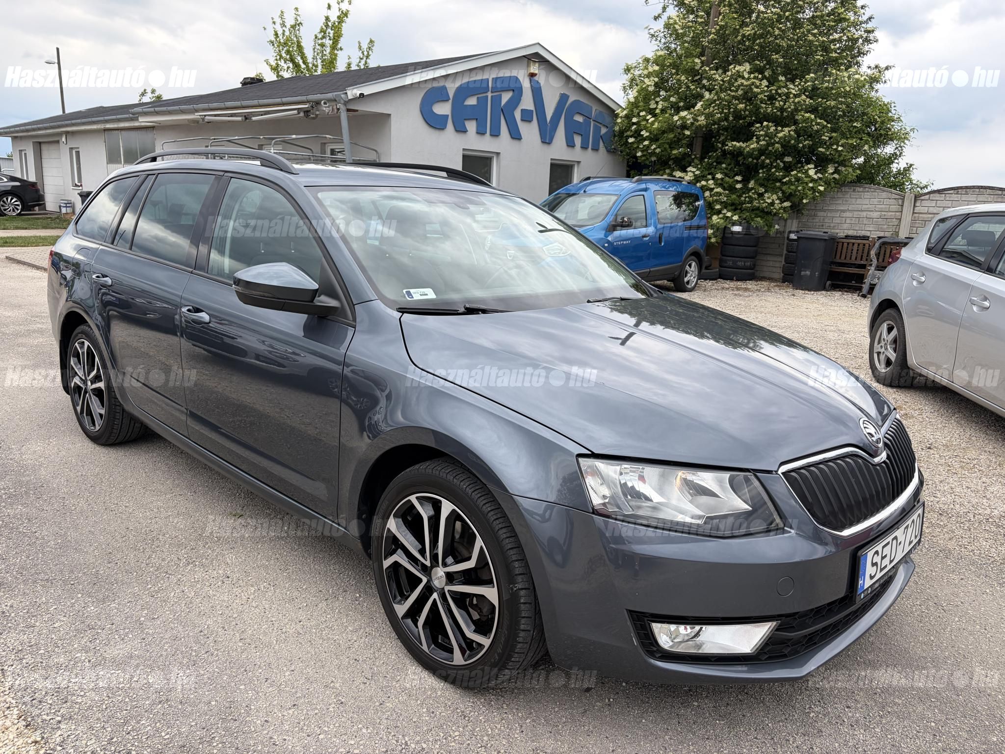 SKODA OCTAVIA 2015/12 - 1