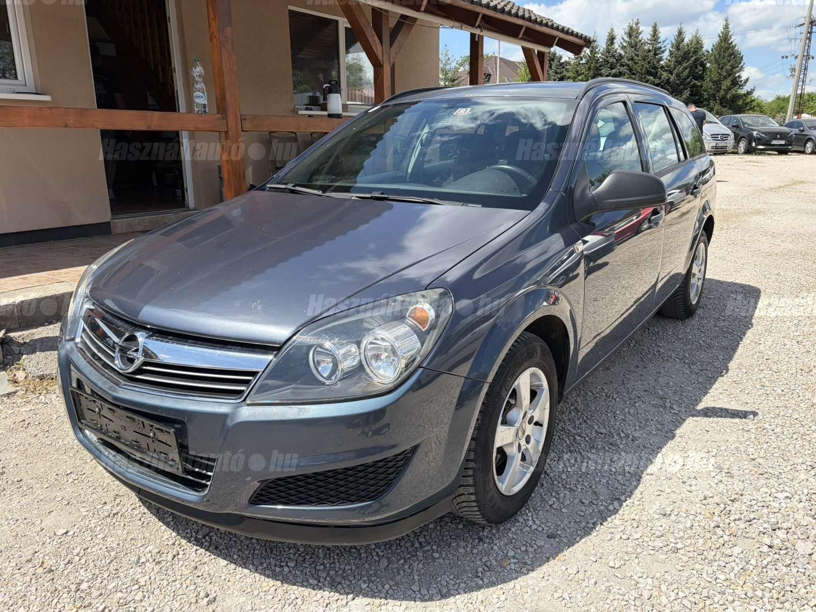 OPEL ASTRA H 2010/4 - 1