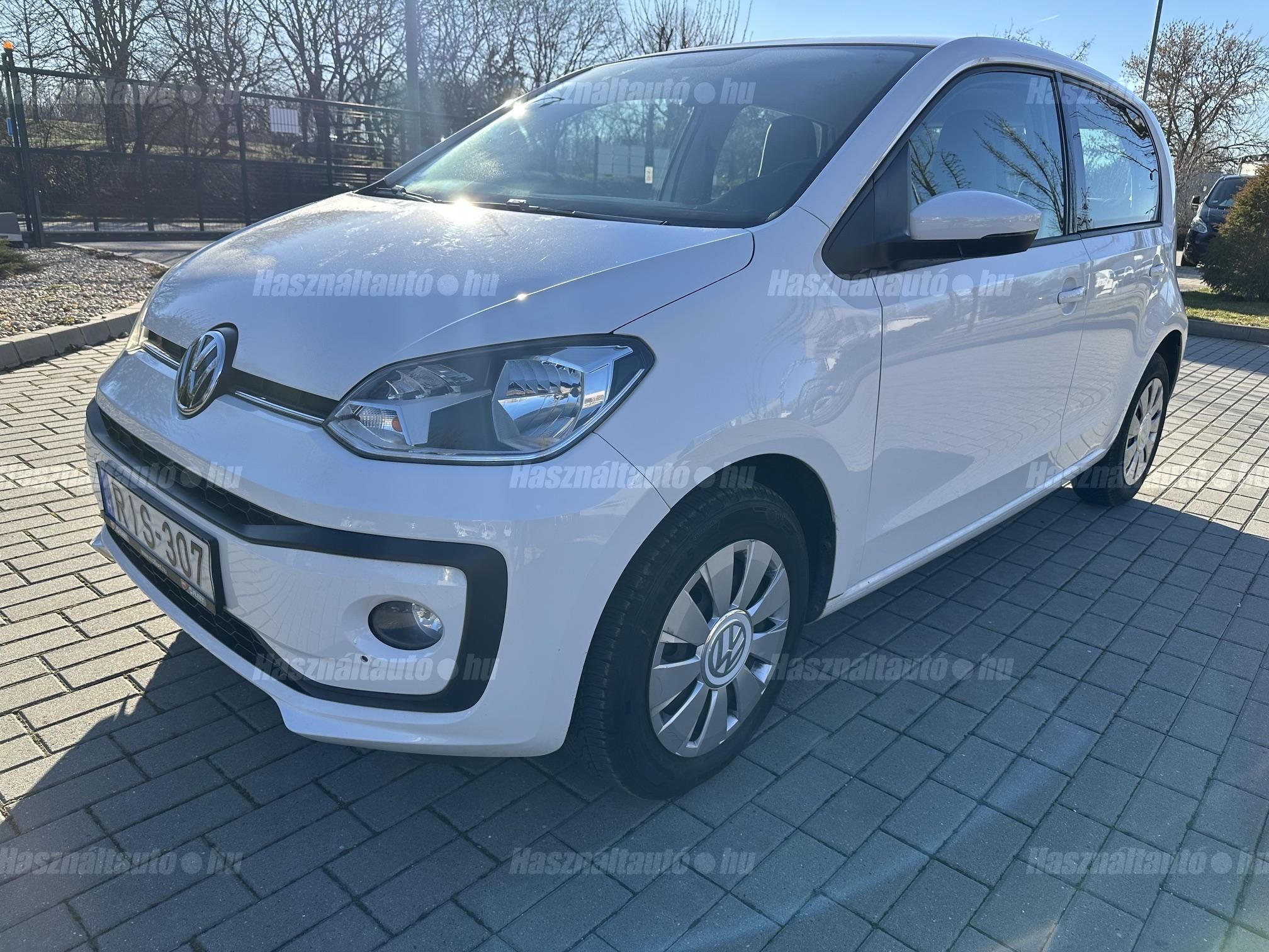 VOLKSWAGEN UP 2019/3 - 1