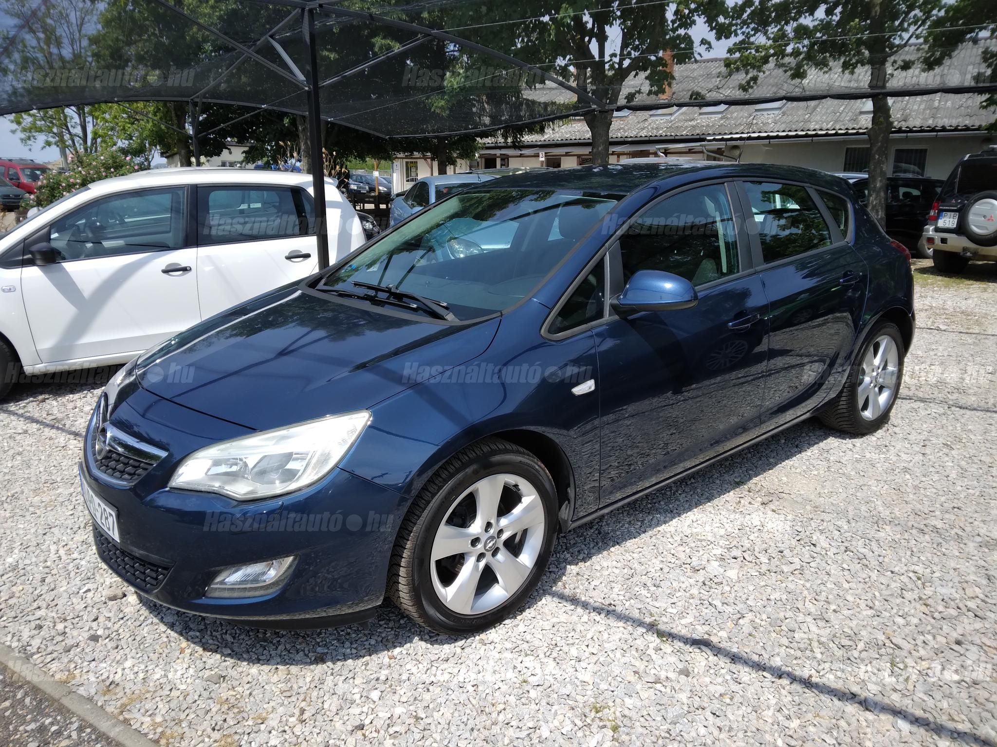 OPEL ASTRA J 2010/1 - 1