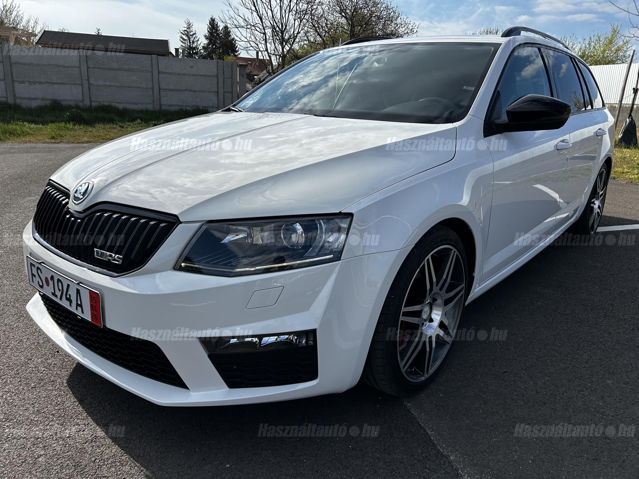 SKODA OCTAVIA 2013/12 - 1