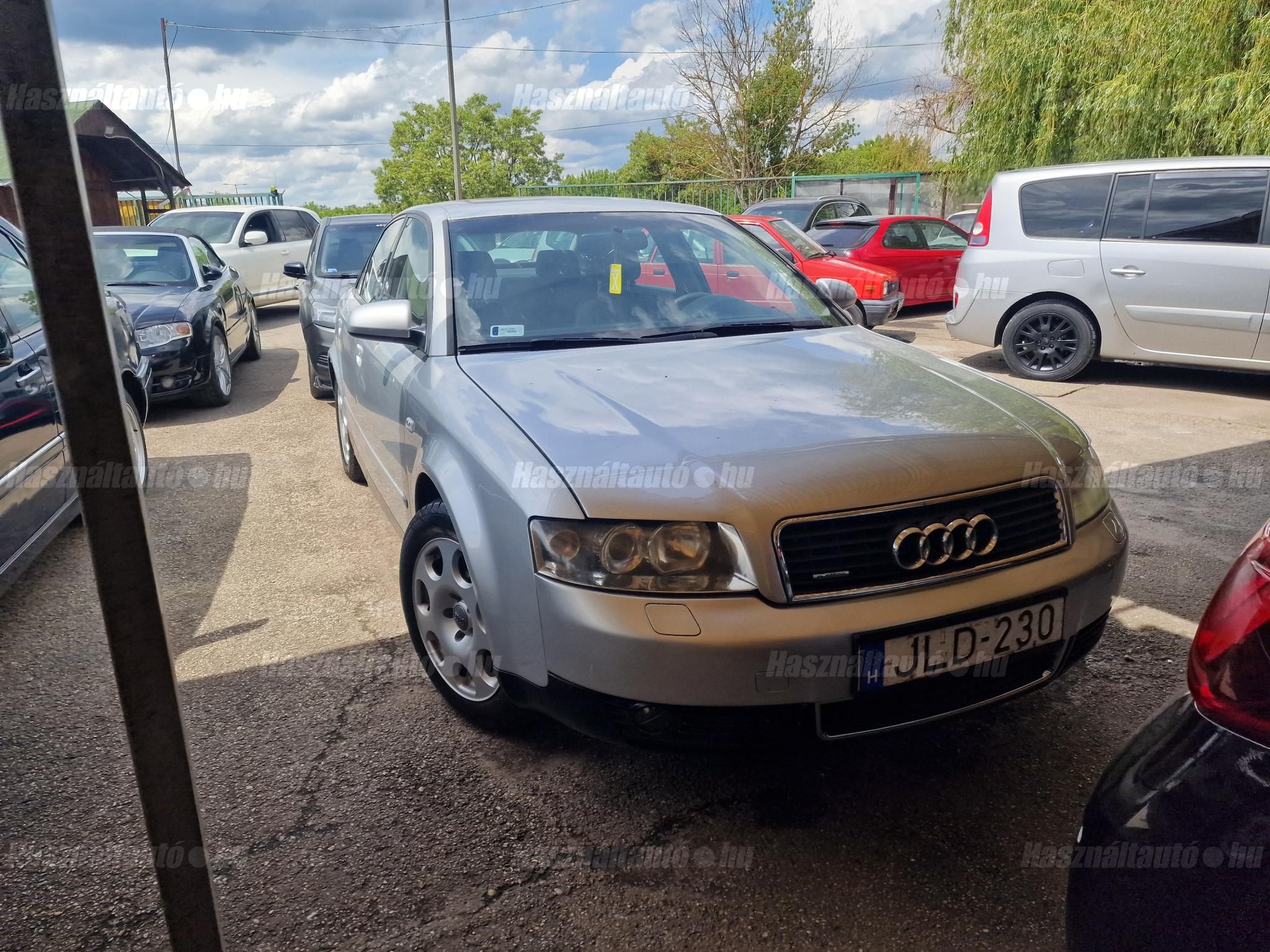 AUDI A4 2002 - 1