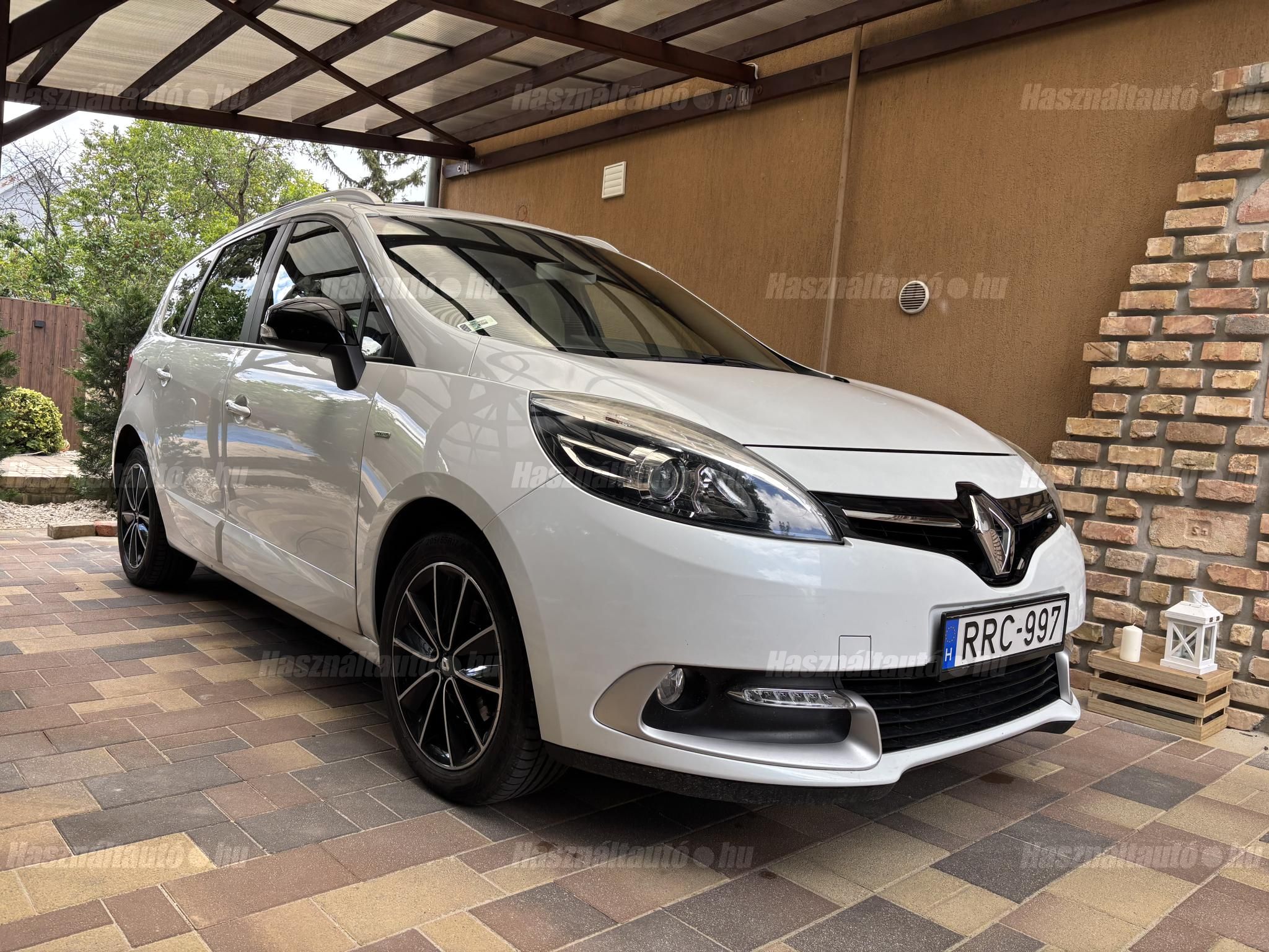 RENAULT GRAND SCENIC 2016/7 - 1