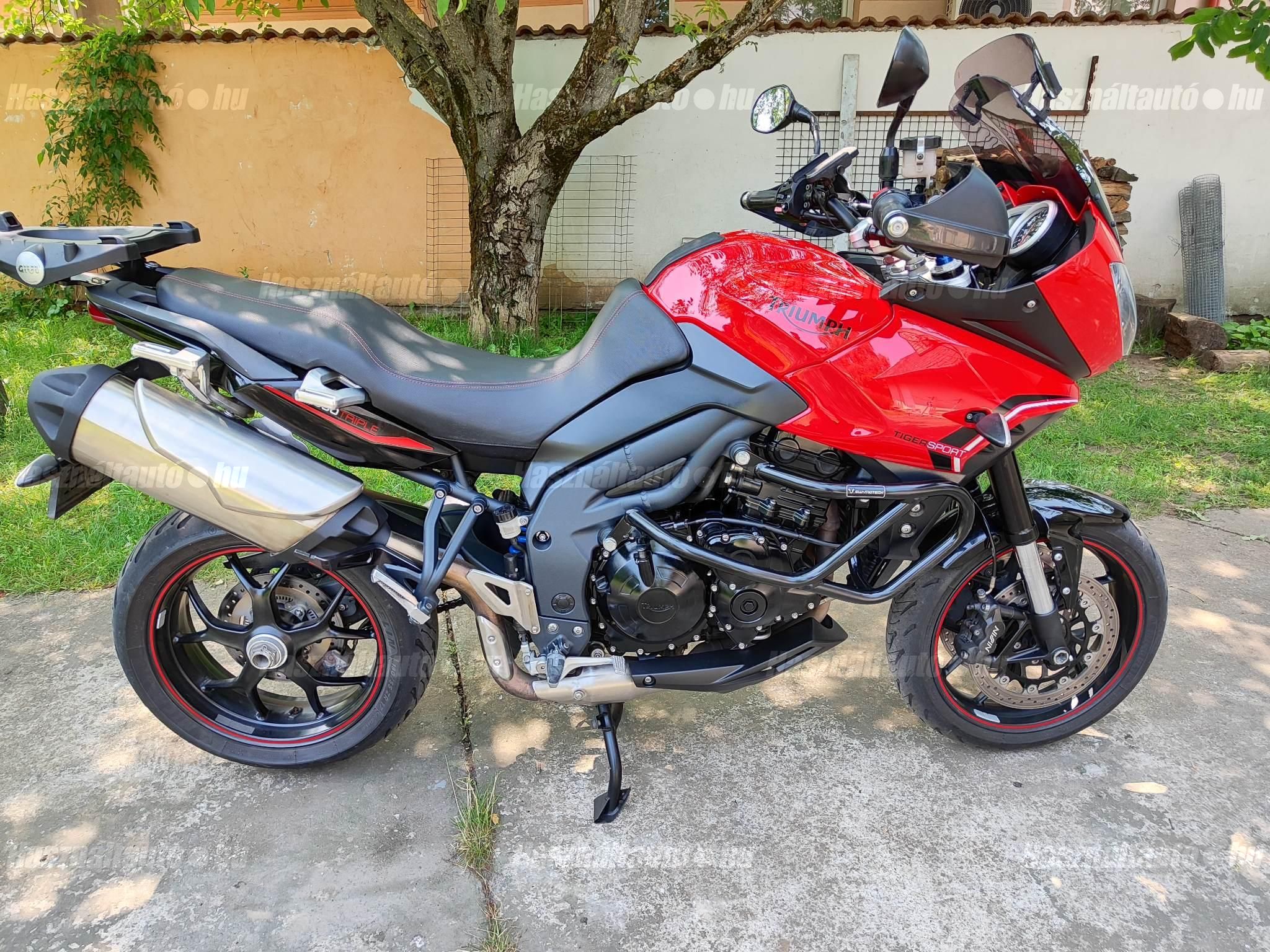 TRIUMPH TIGER 1050 ABS 2013/4 - 1