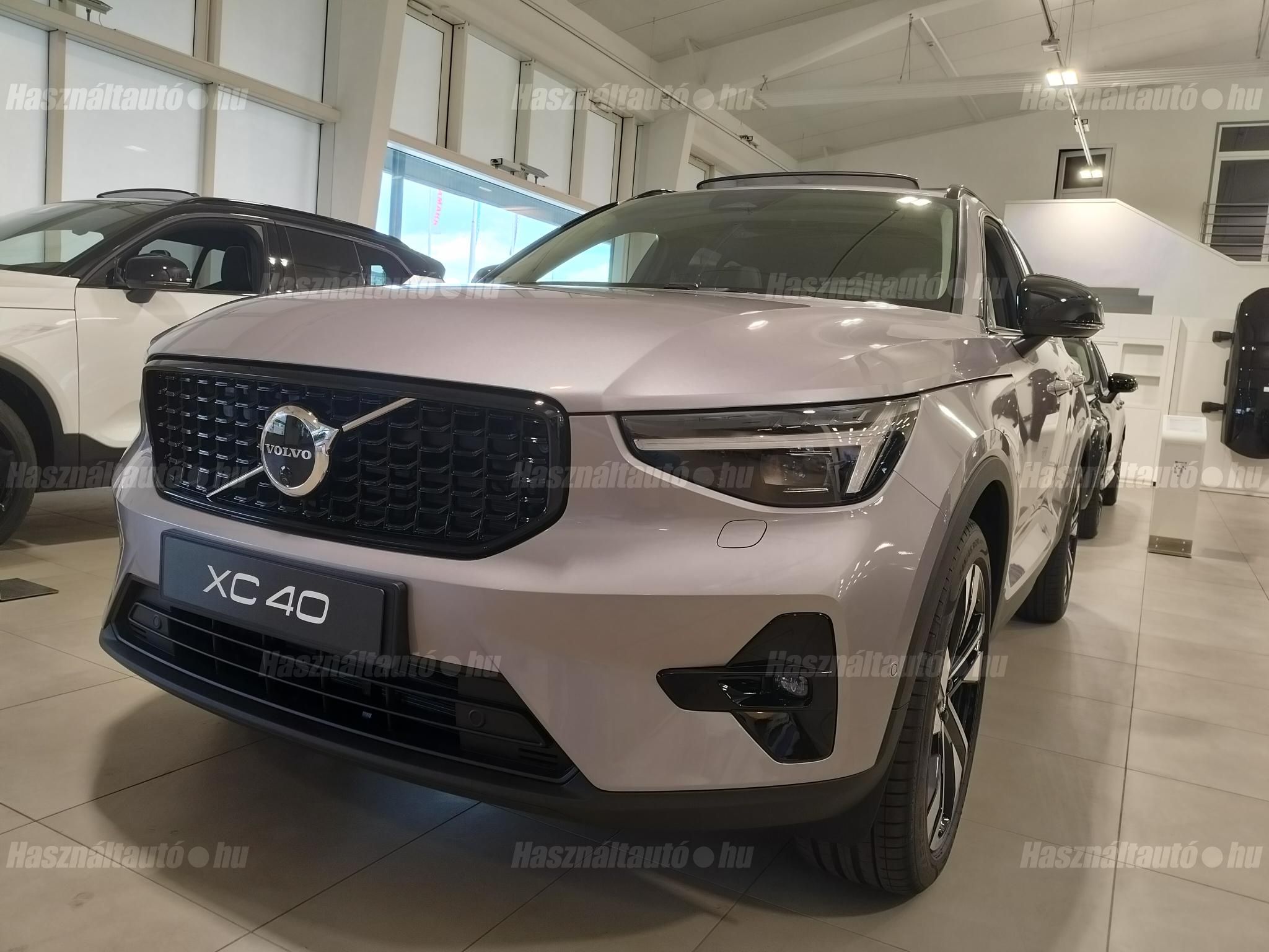 VOLVO XC40 2026/2 - 1