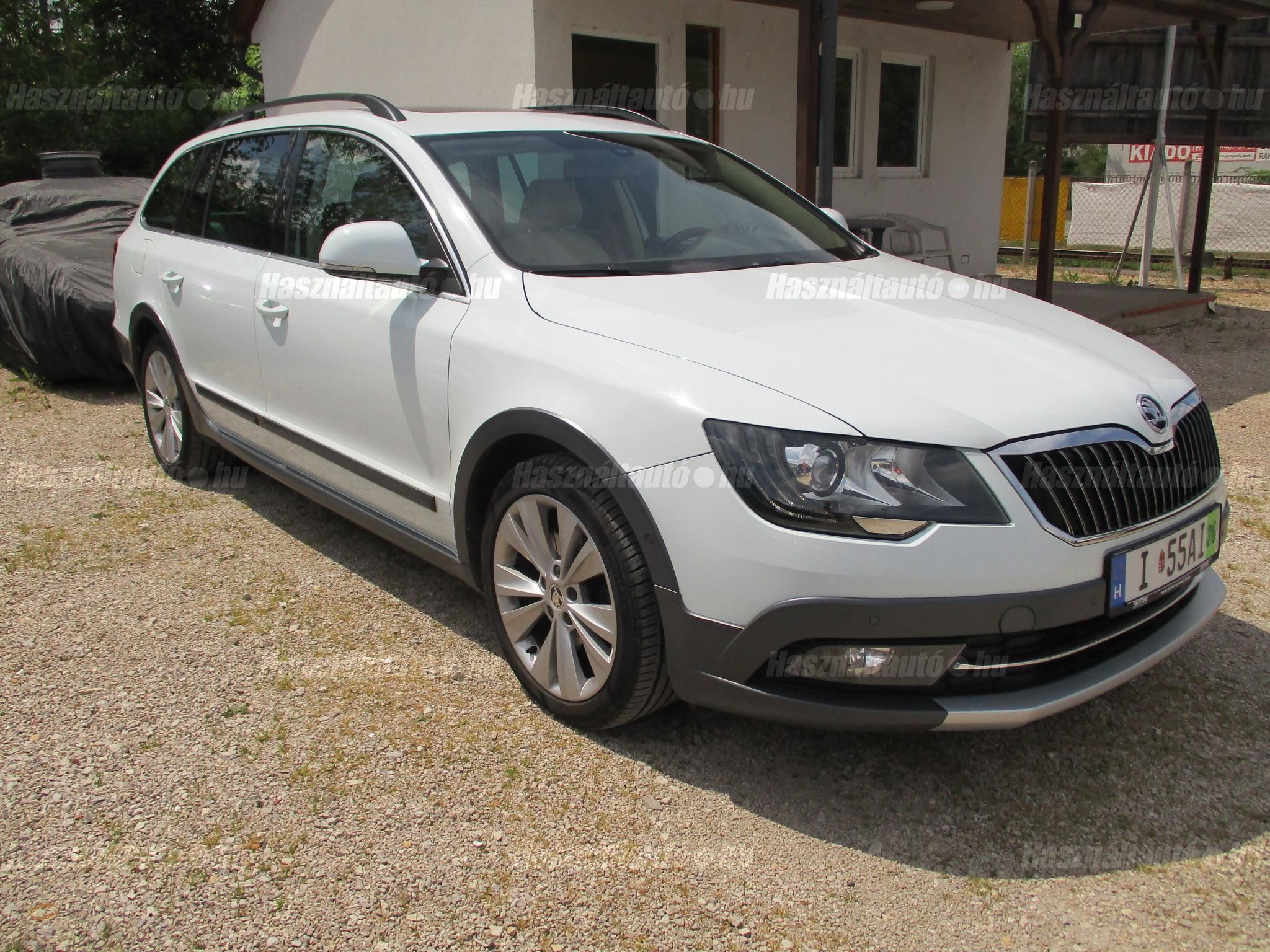 SKODA SUPERB 2014/11 - 1