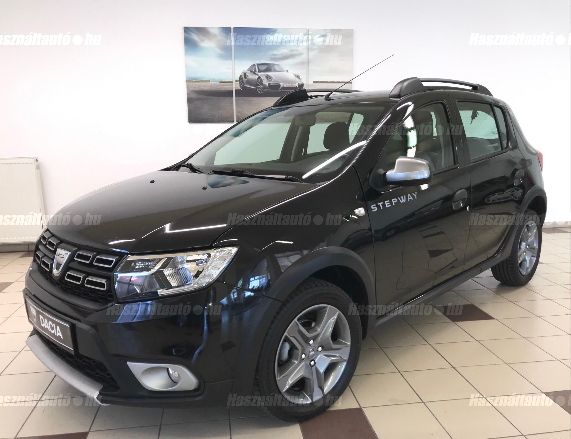 DACIA SANDERO 2017/2 - 1