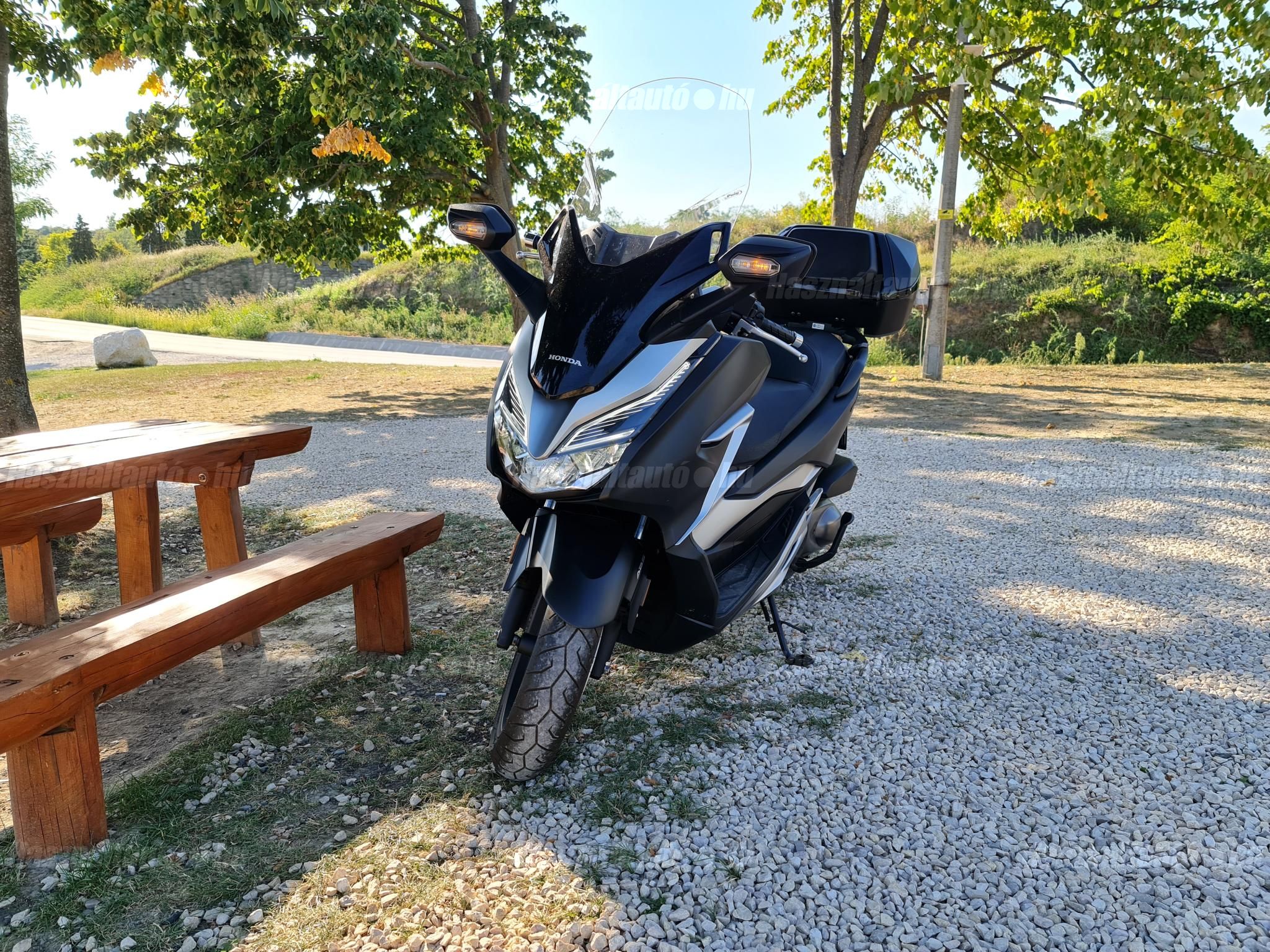 HONDA FORZA 300 2019/10 - 1