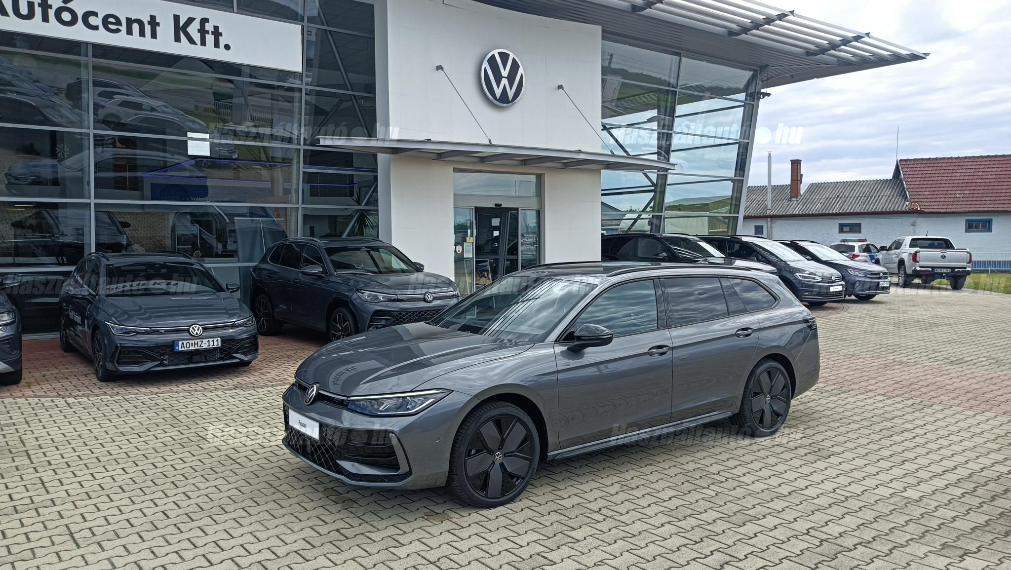 VOLKSWAGEN PASSAT 2025/11 - 1