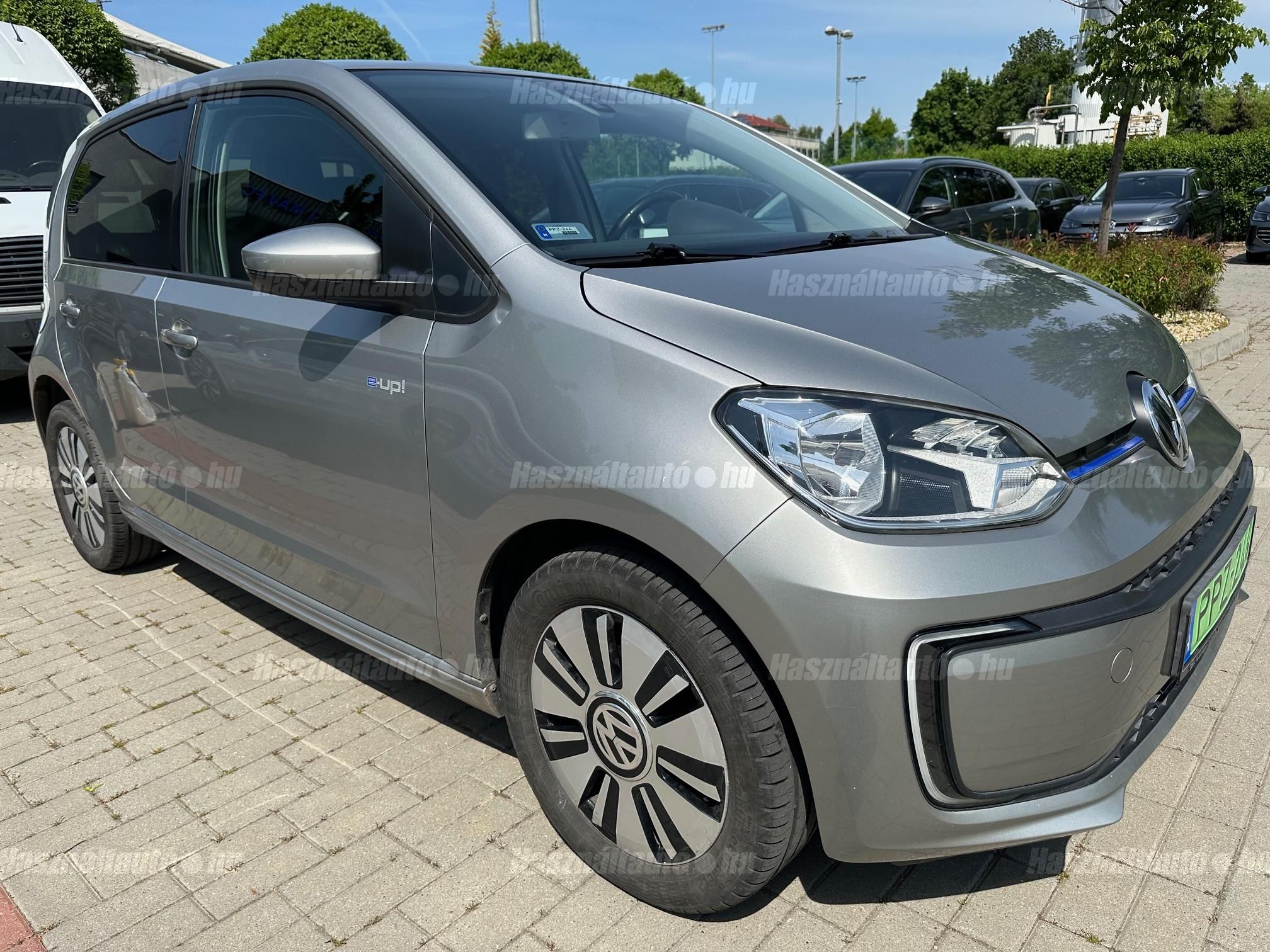 VOLKSWAGEN UP 2017/12 - 1