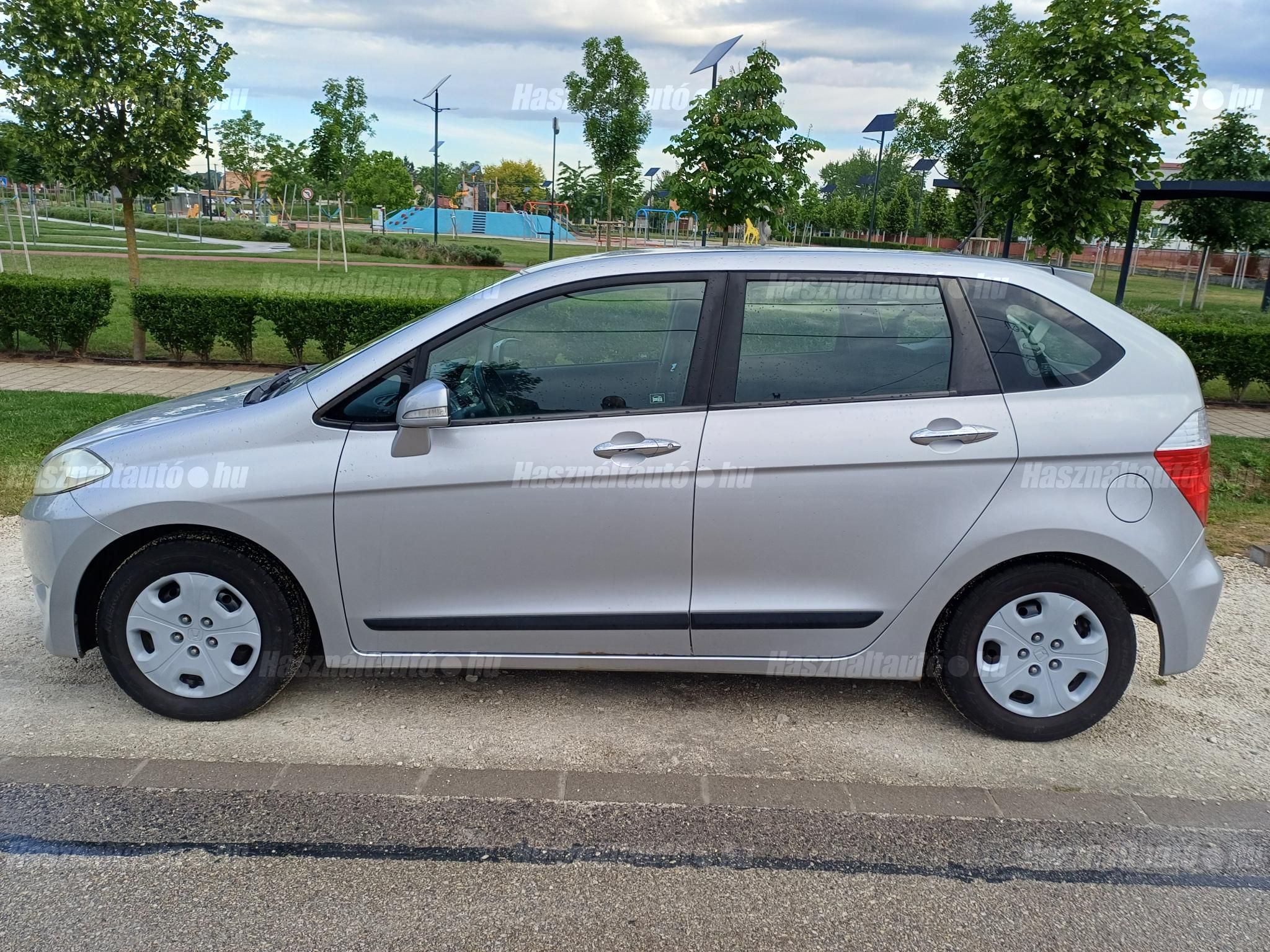 HONDA FR-V 2005/4 - 1