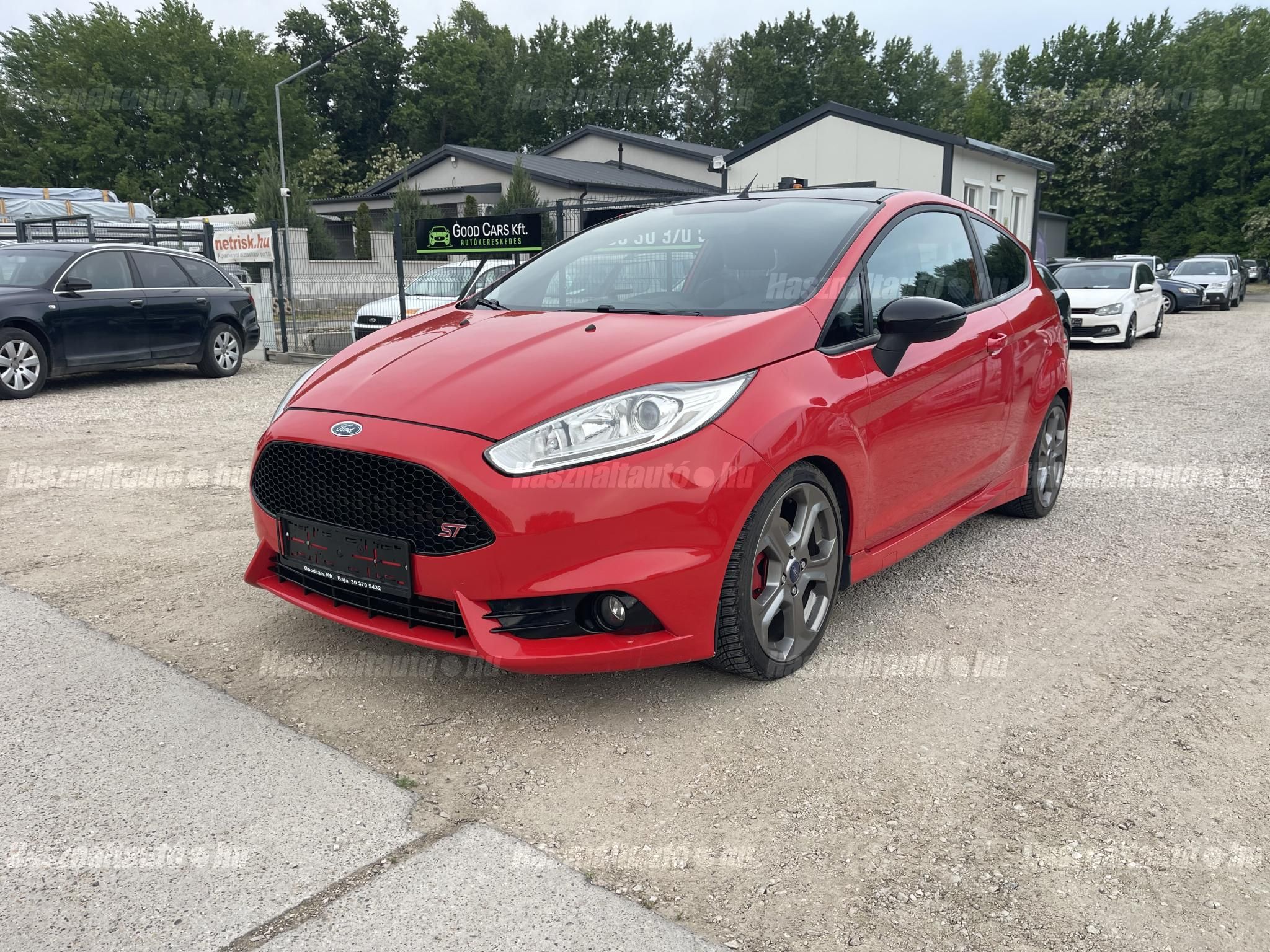 FORD FIESTA 2014/5 - 1