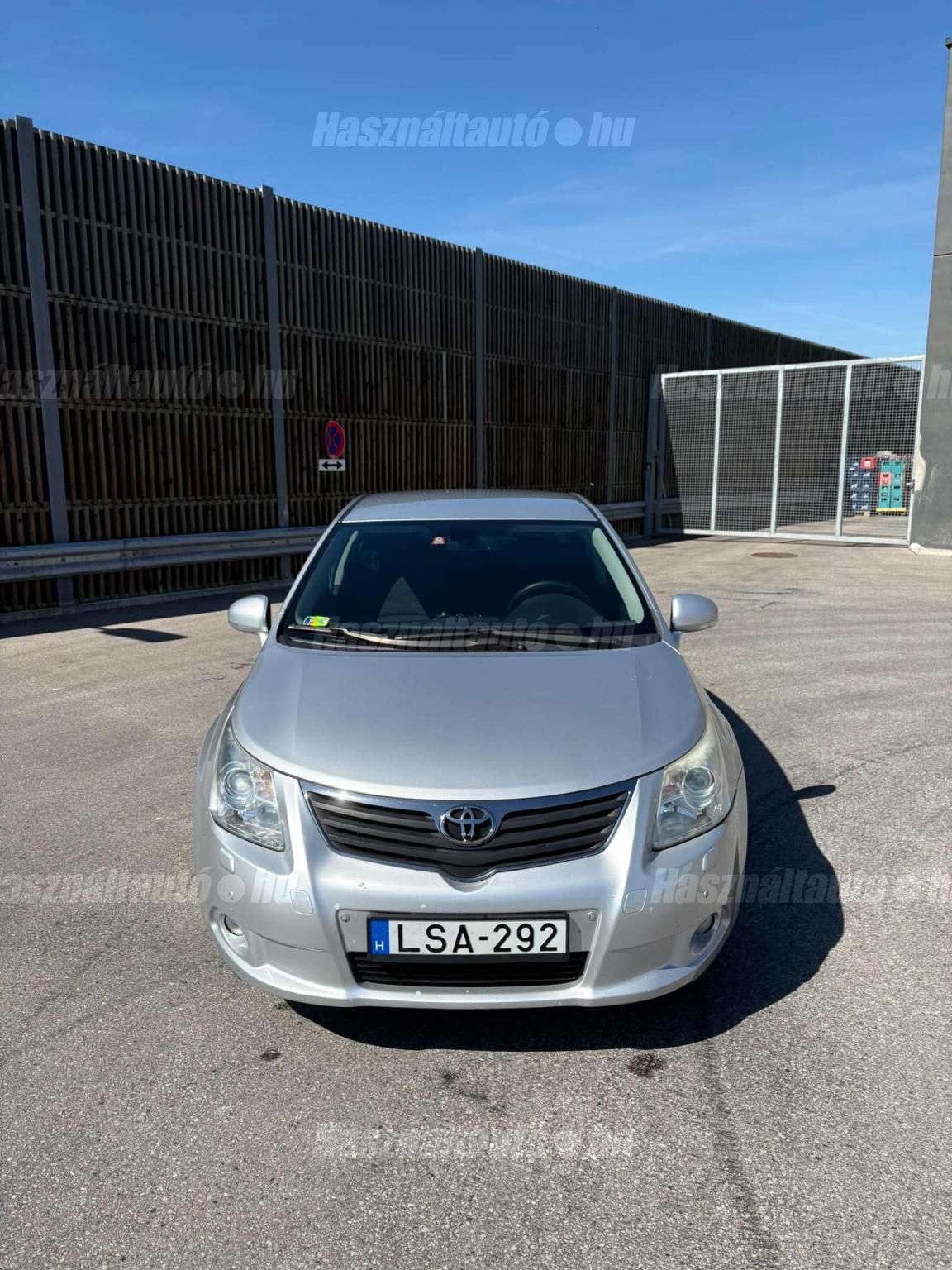 TOYOTA AVENSIS 2010/4 - 1