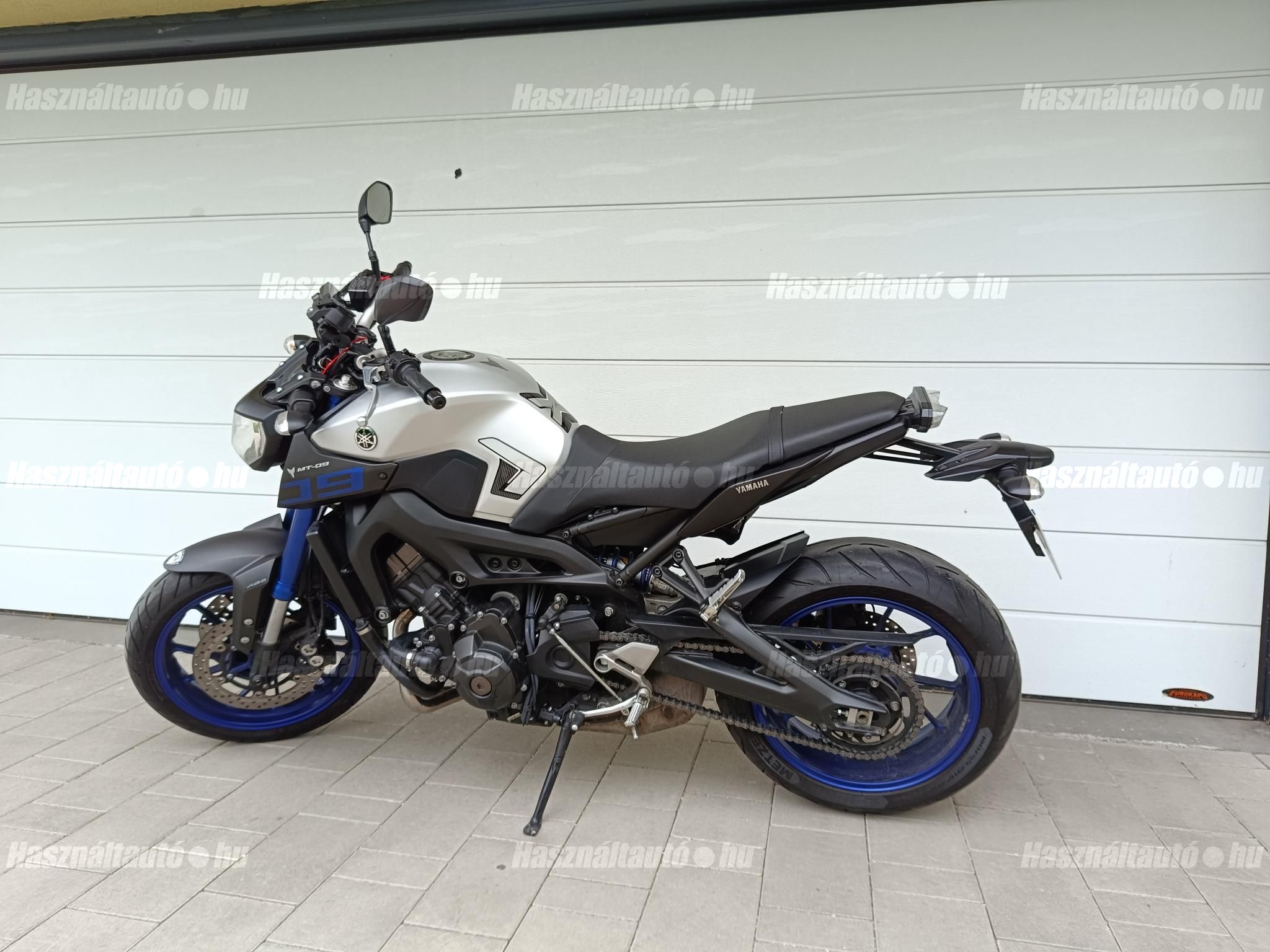 YAMAHA MT-09 2016/4 - 1
