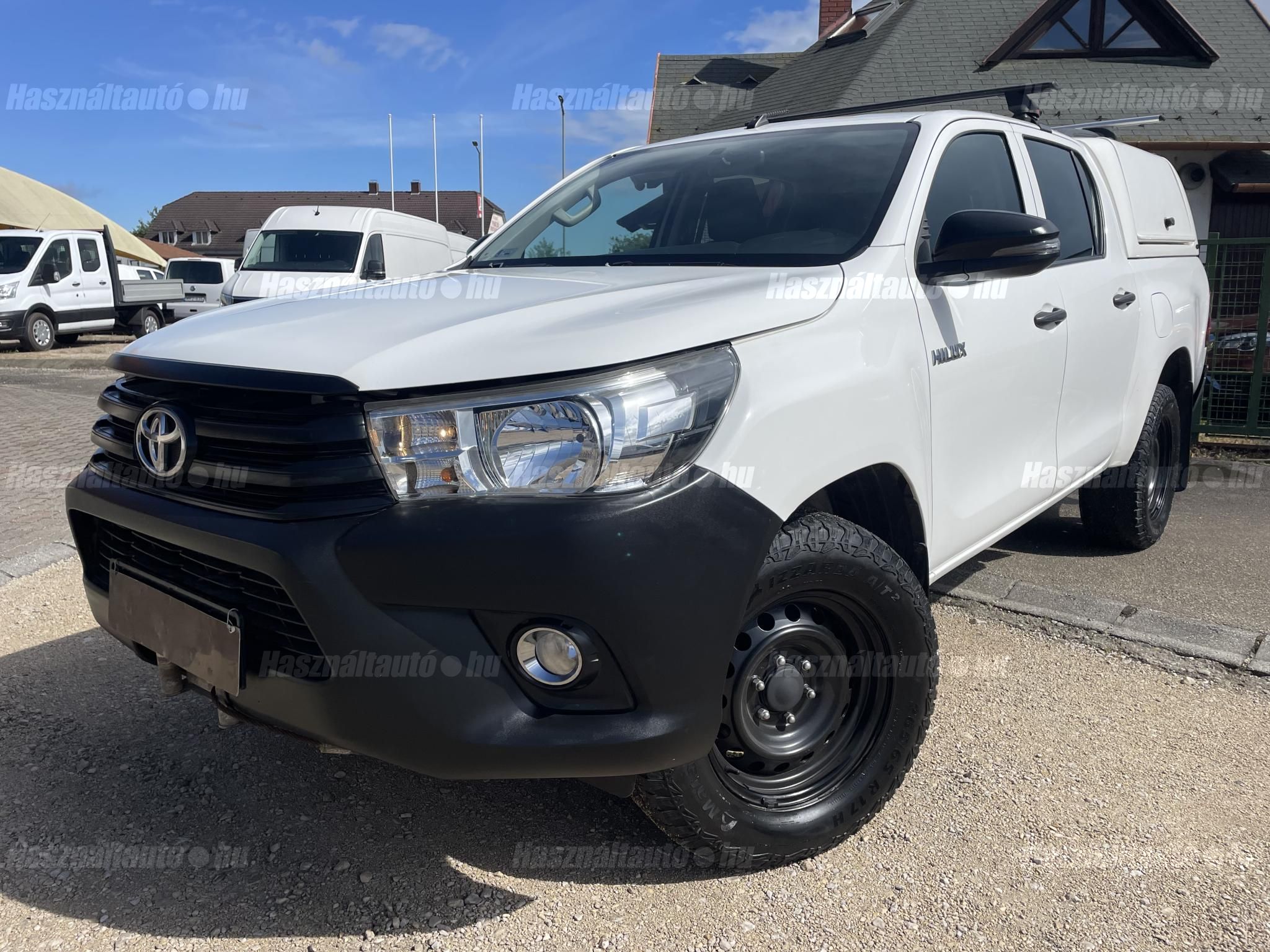 TOYOTA HILUX 2020/6 - 1