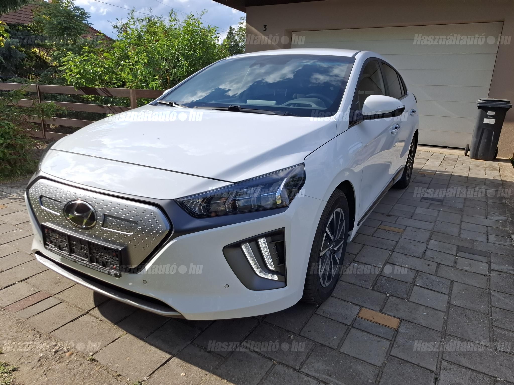HYUNDAI IONIQ 2022/3 - 1