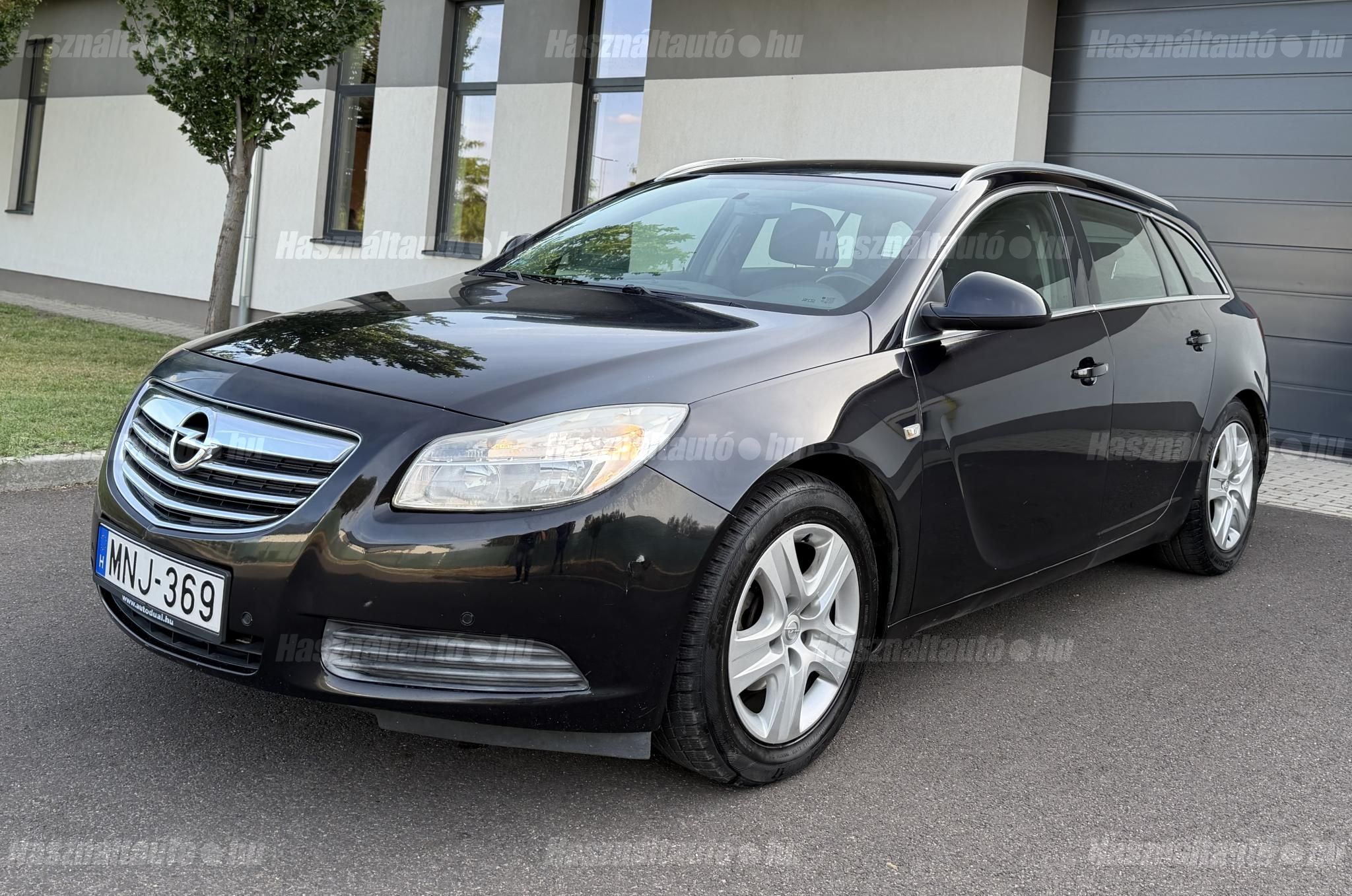 OPEL INSIGNIA 2009/6 - 1