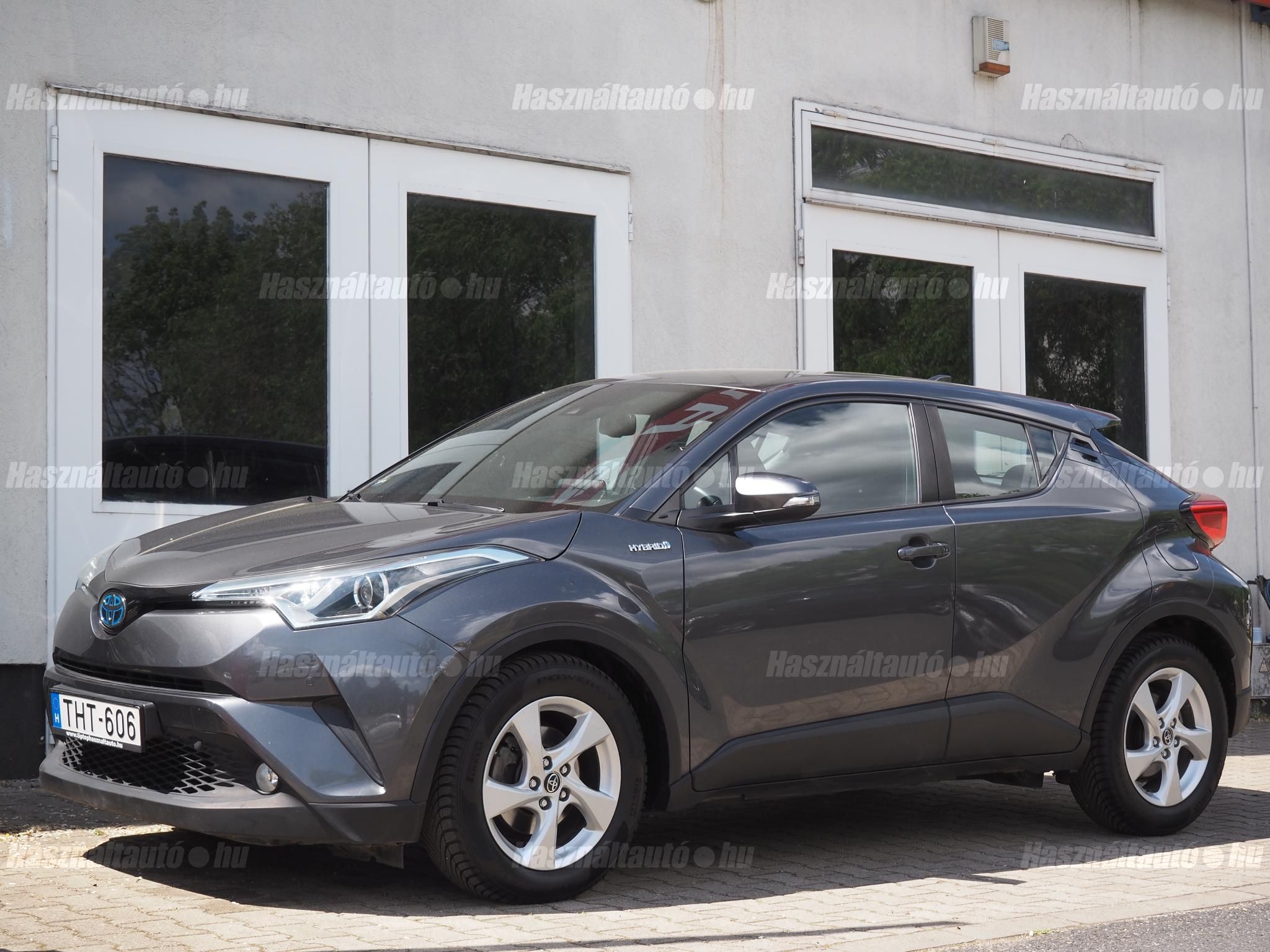 TOYOTA C-HR 2018/6 - 1