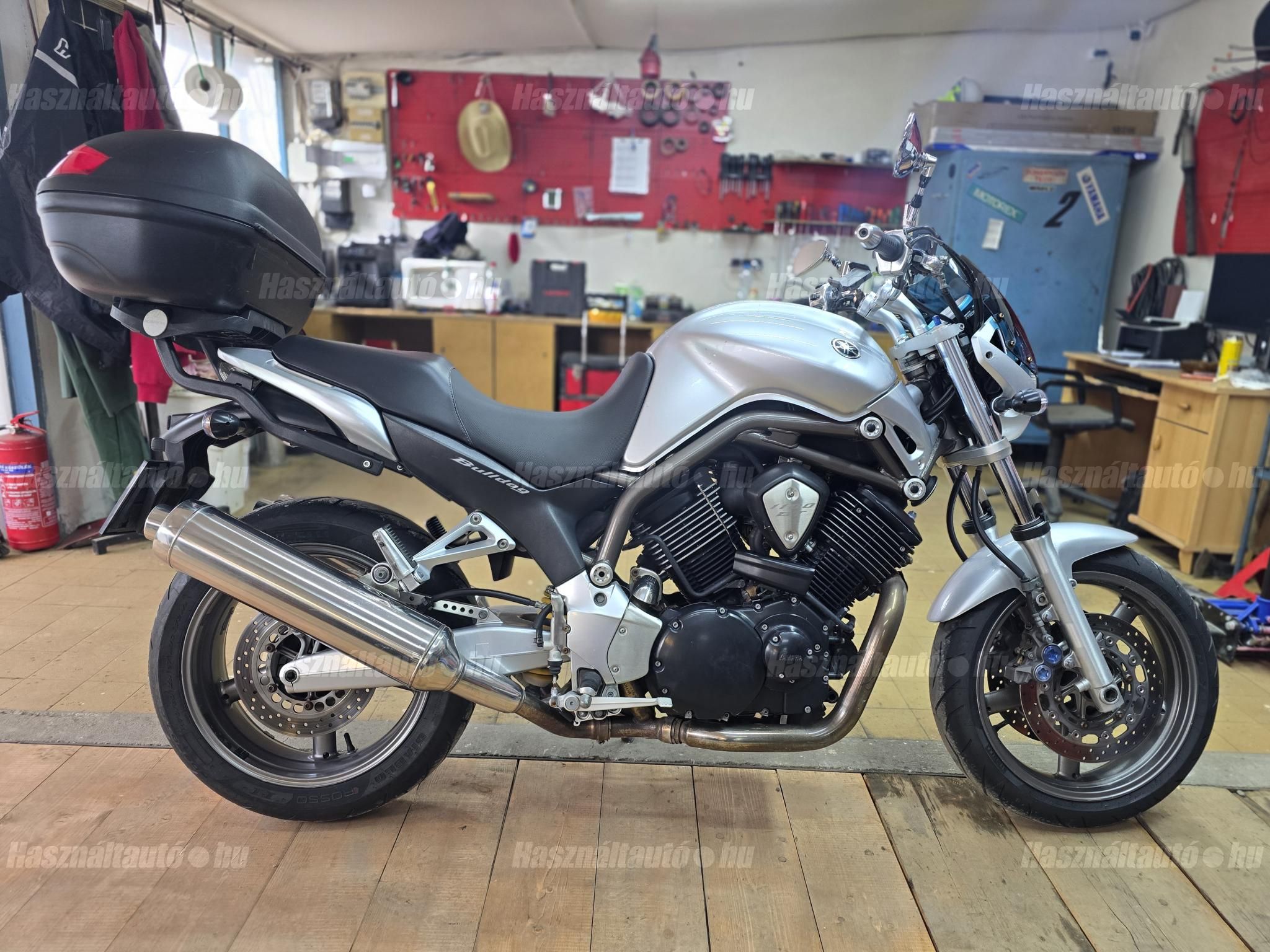YAMAHA BT 1100 2002/5 - 1