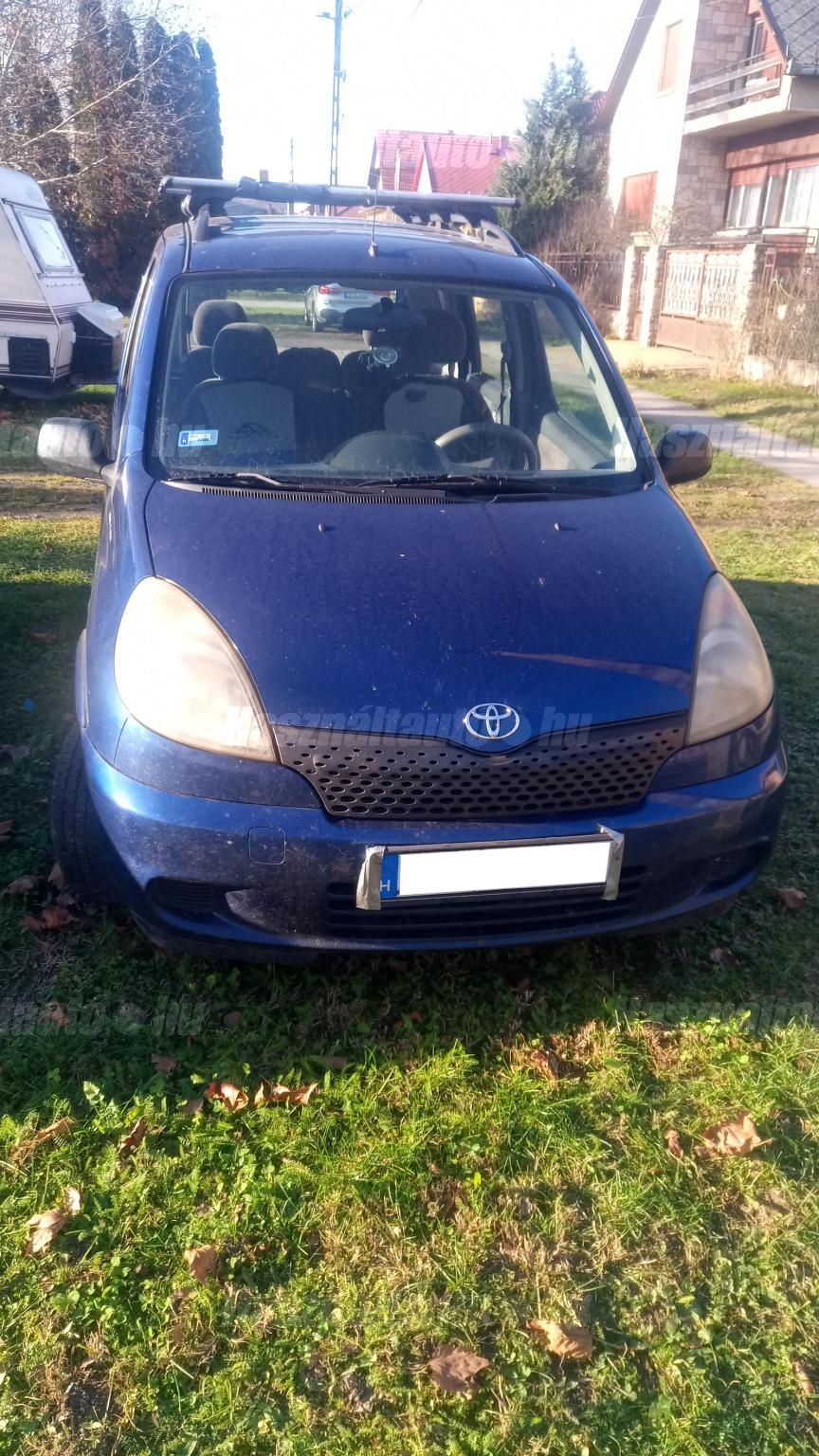 TOYOTA YARIS VERSO 2001/11 - 1