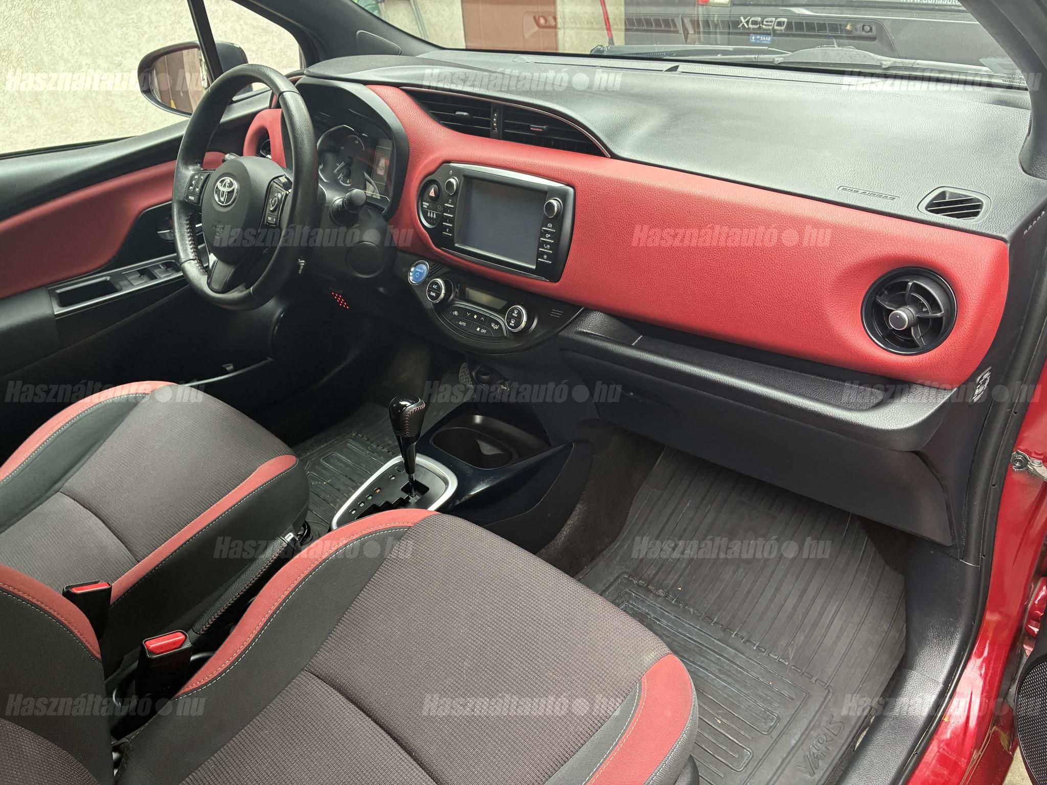 TOYOTA YARIS 2018/9 - 1