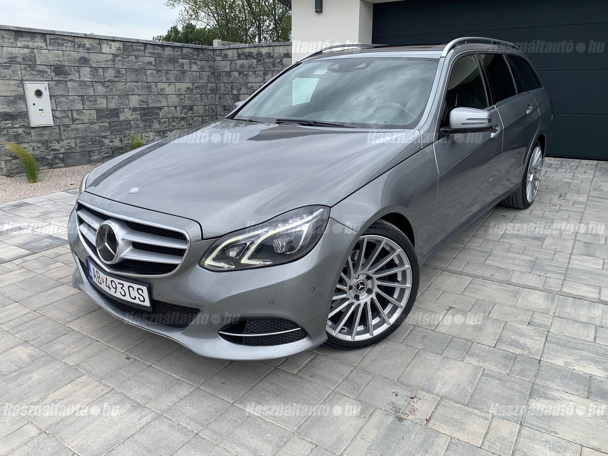 MERCEDES-BENZ E 220 2013/7 - 1