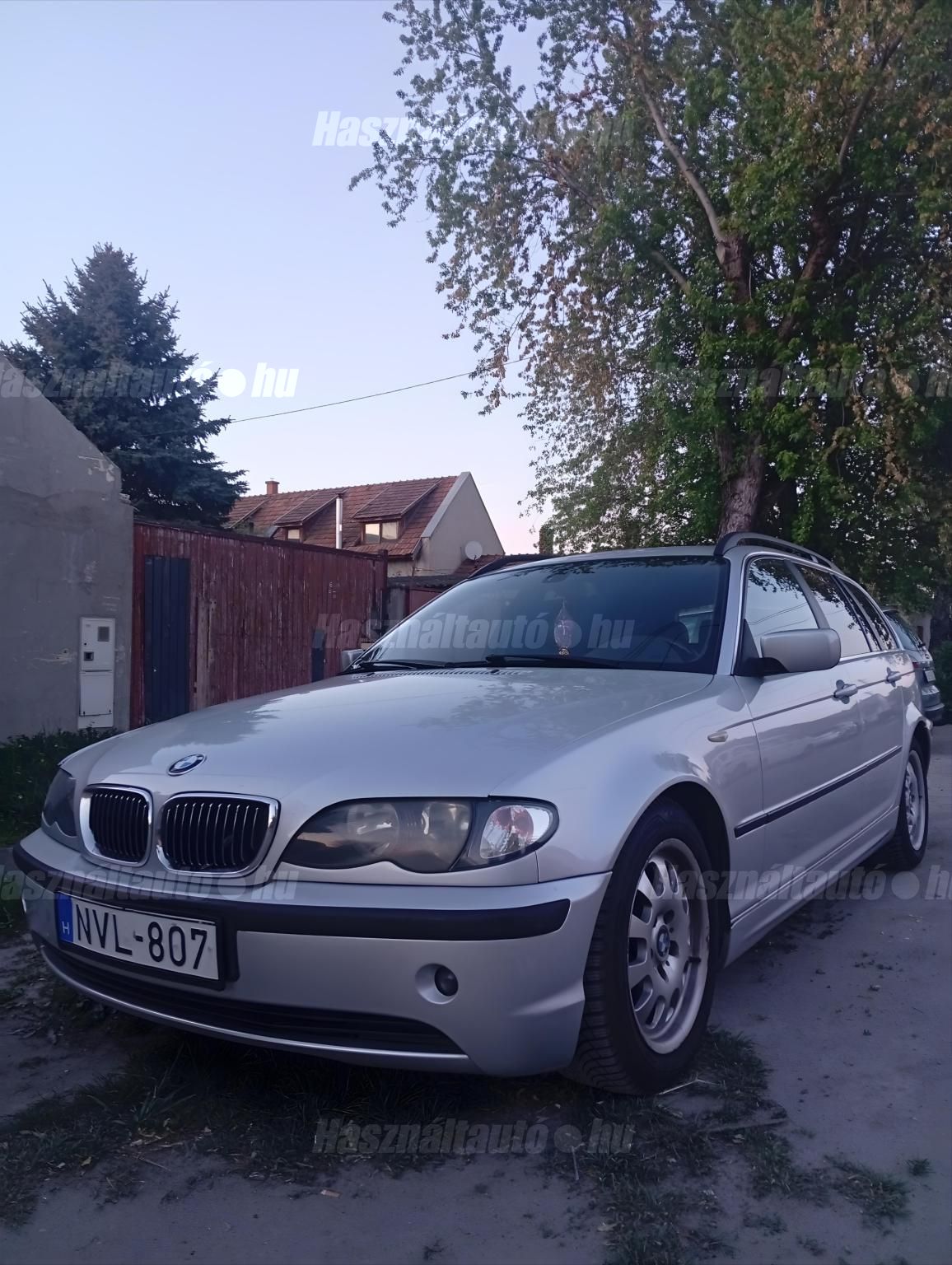 BMW 318 2003/6 - 1