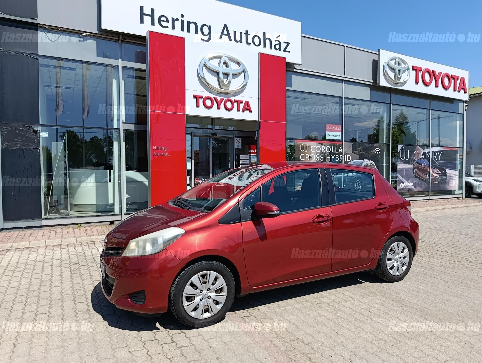 TOYOTA YARIS 2011 - 1