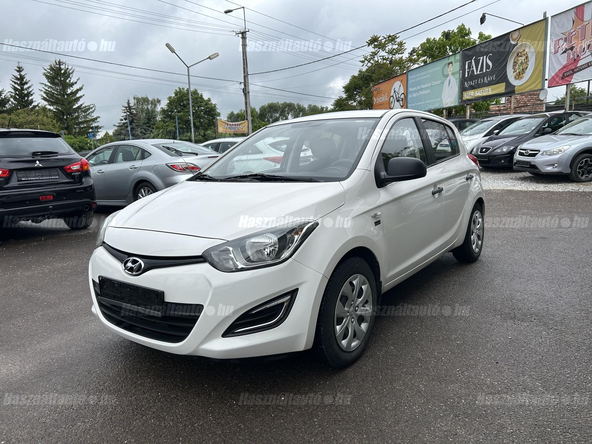 HYUNDAI I20 2013/9 - 1
