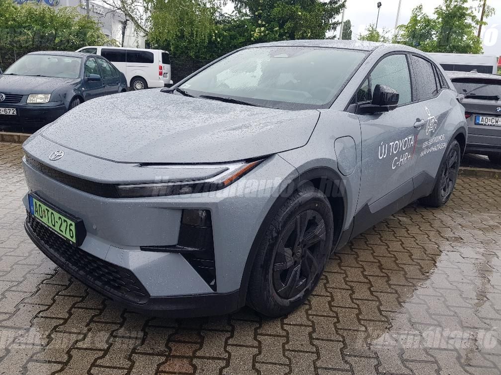 TOYOTA C-HR 2026 - 1