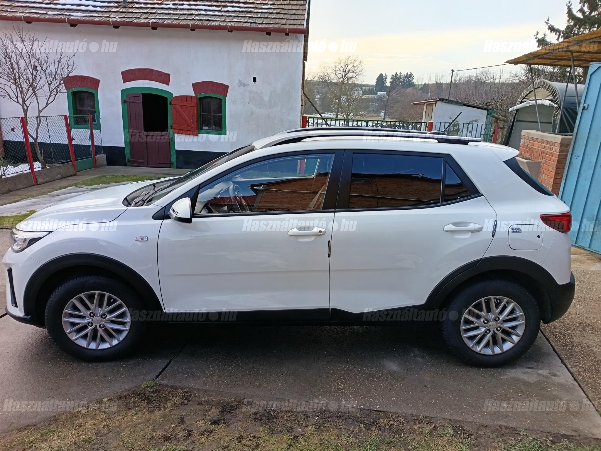 KIA STONIC 2018/12 - 1