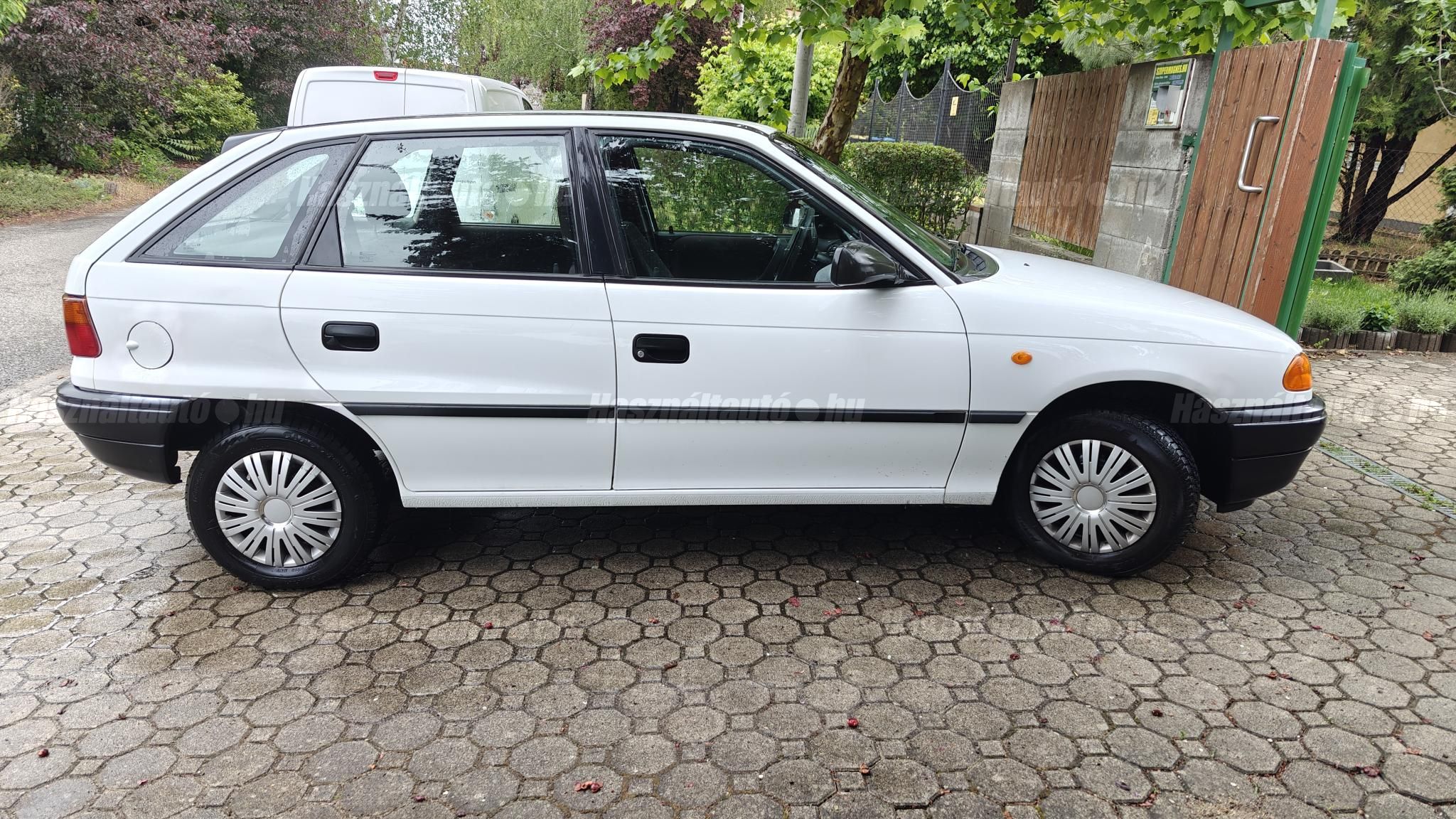 OPEL ASTRA F 2002/10 - 1