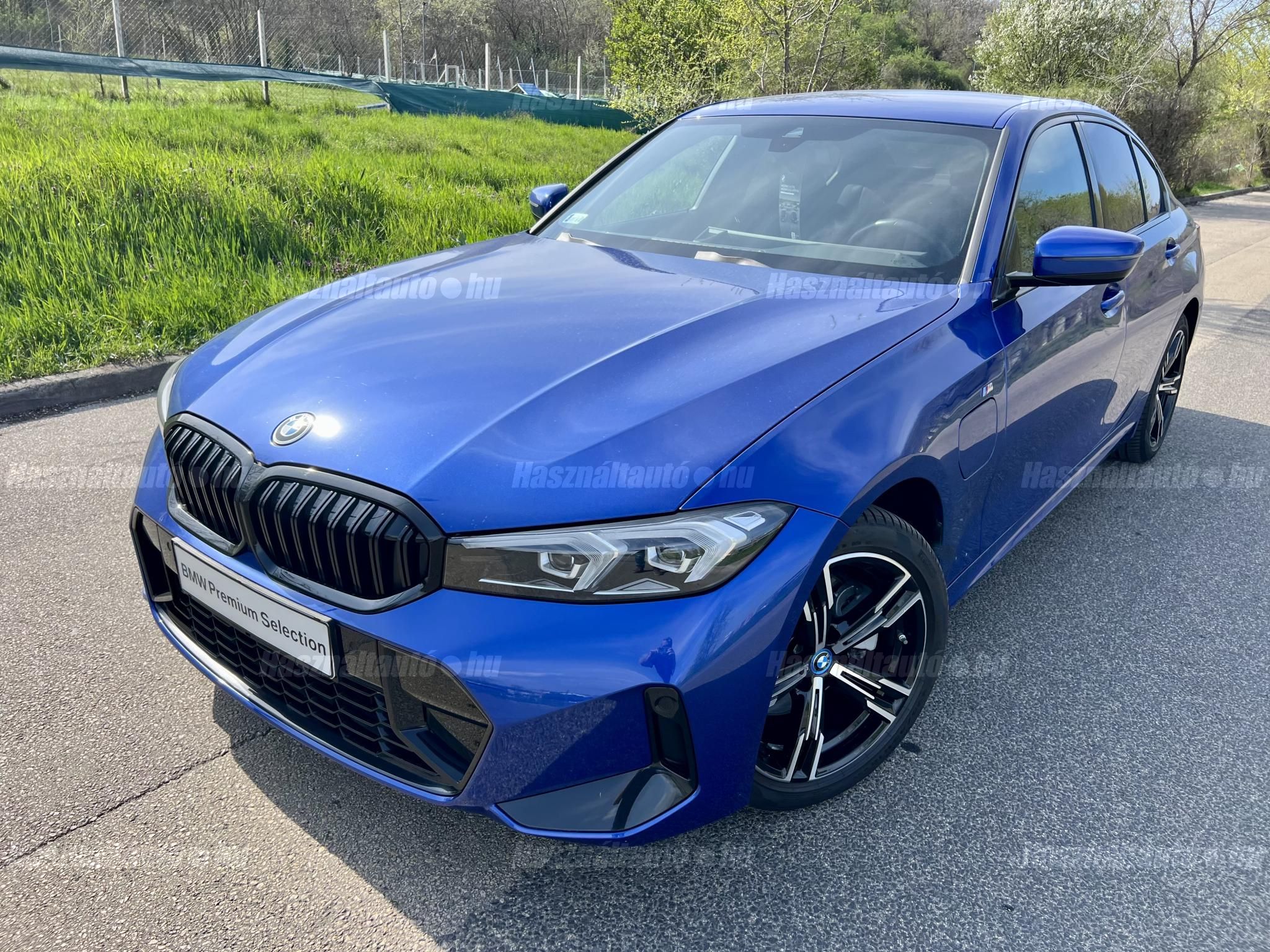 BMW 330 2024/8 - 1